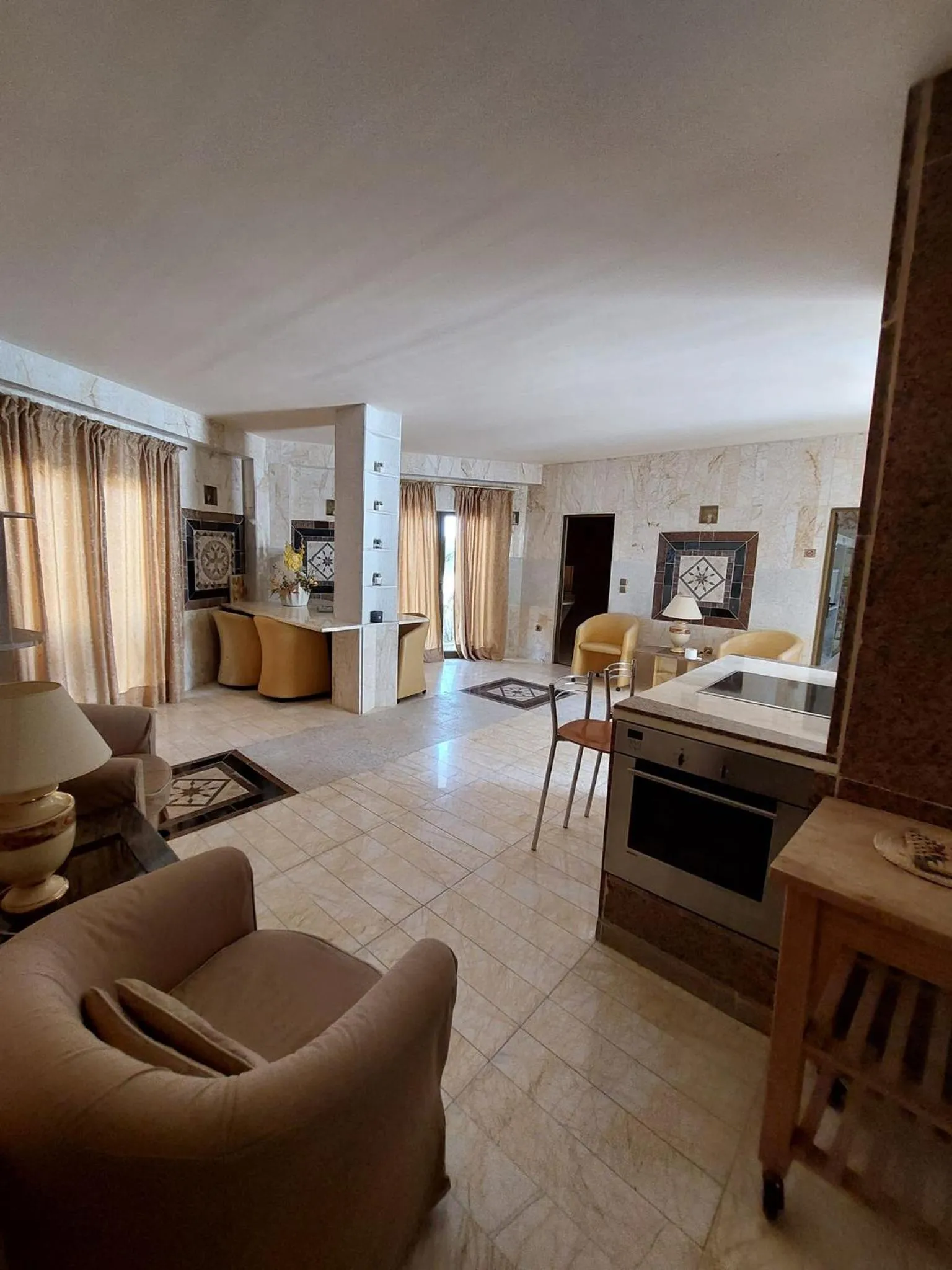 TV and multimedia in Paco's Resort Holiday Flats