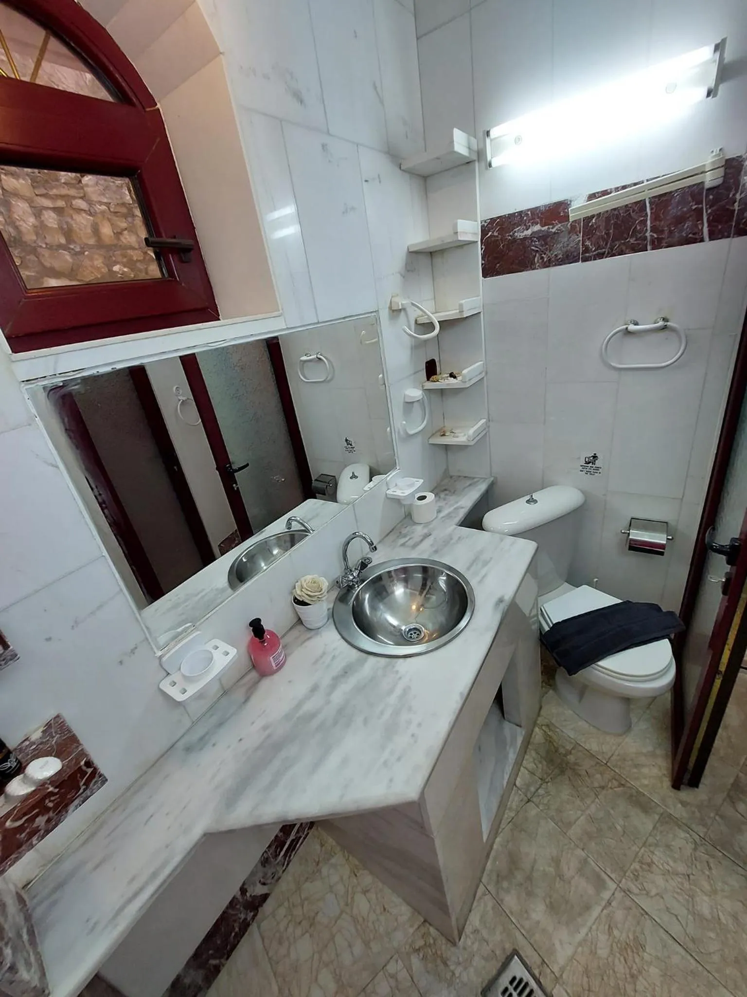 Shower in Paco's Resort Holiday Flats