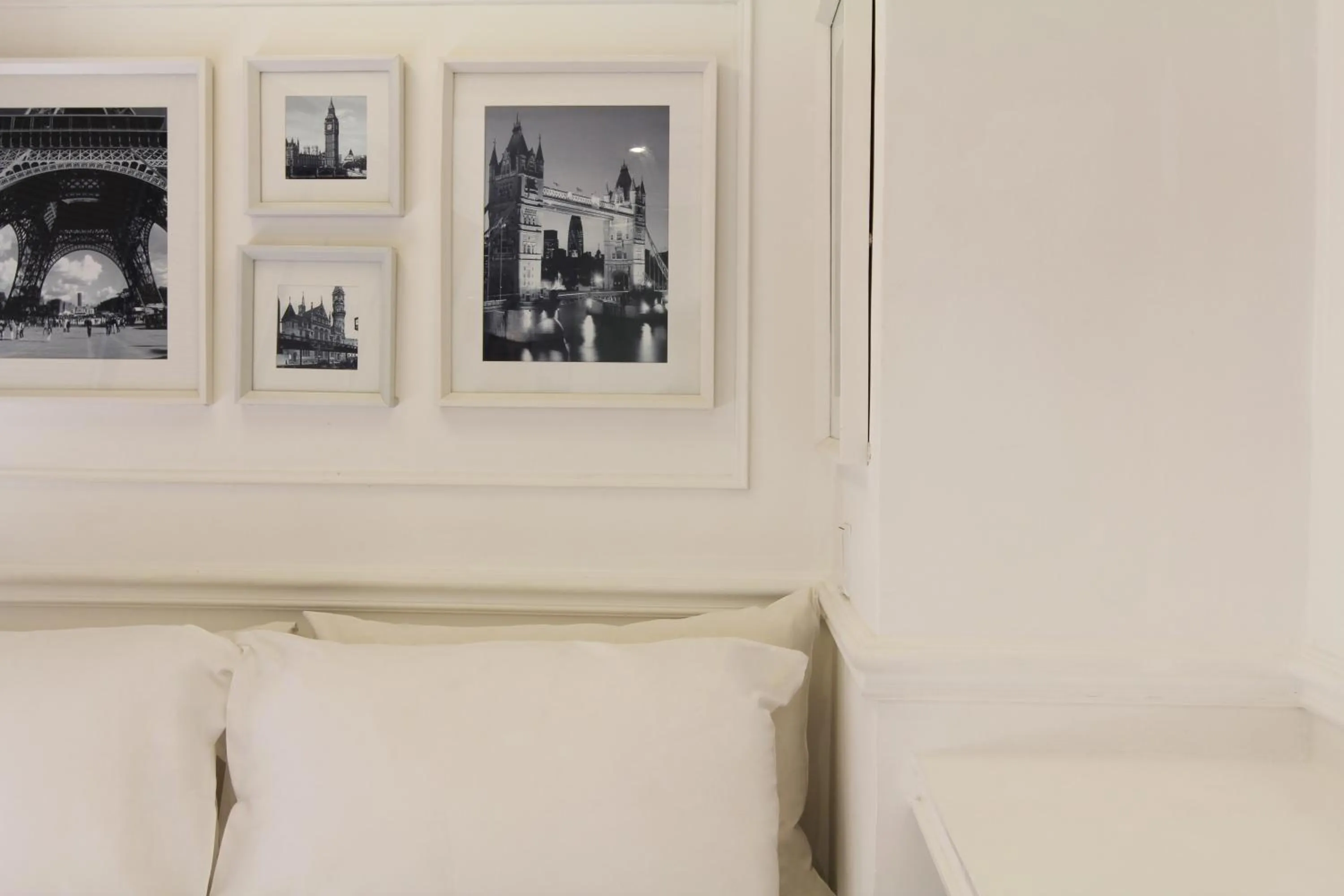 Decorative detail in Mini Hotel Causeway Bay