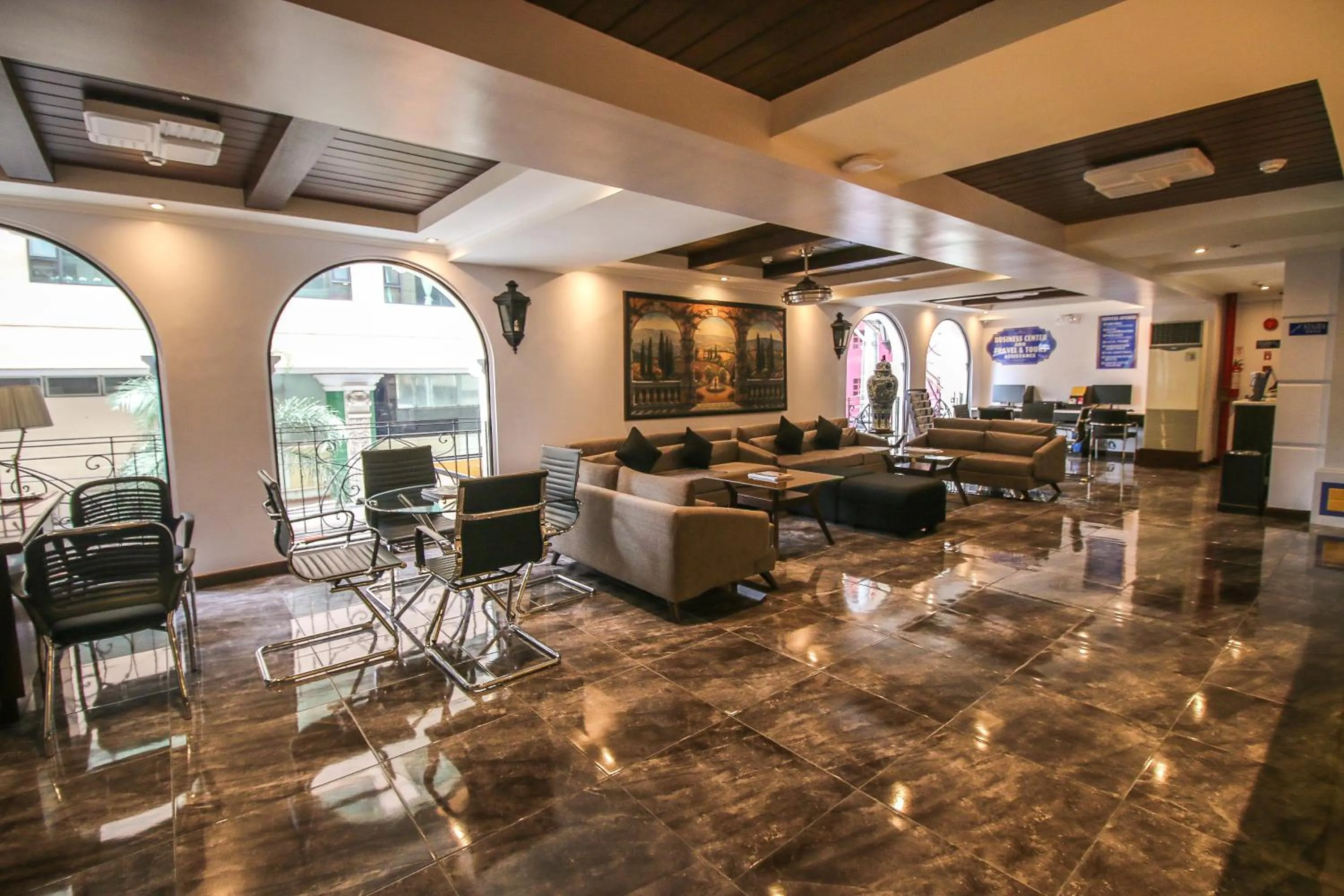 Lobby or reception in Royal Bellagio Hotel