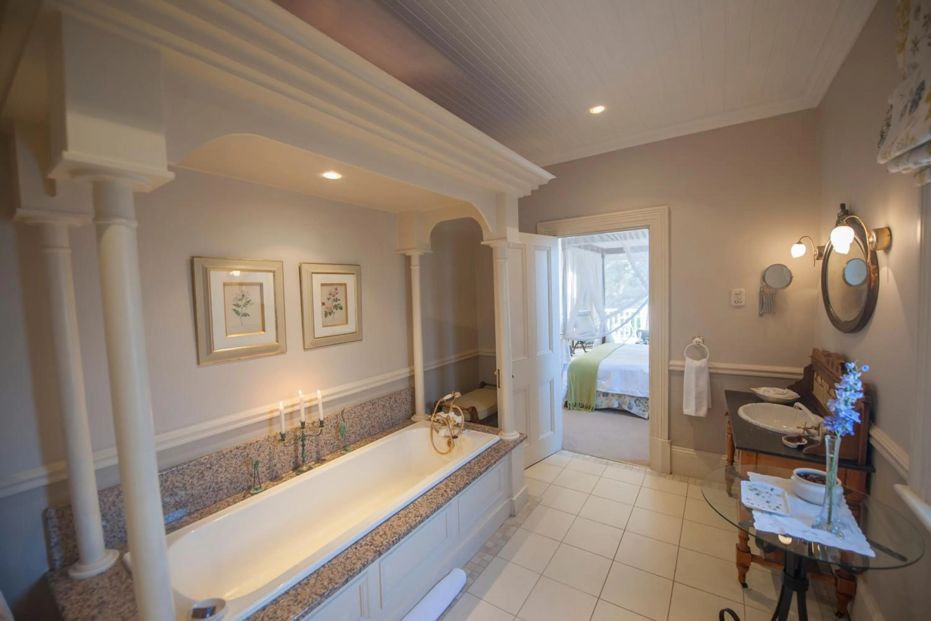 Bathroom in Hacklewood Hill Country House