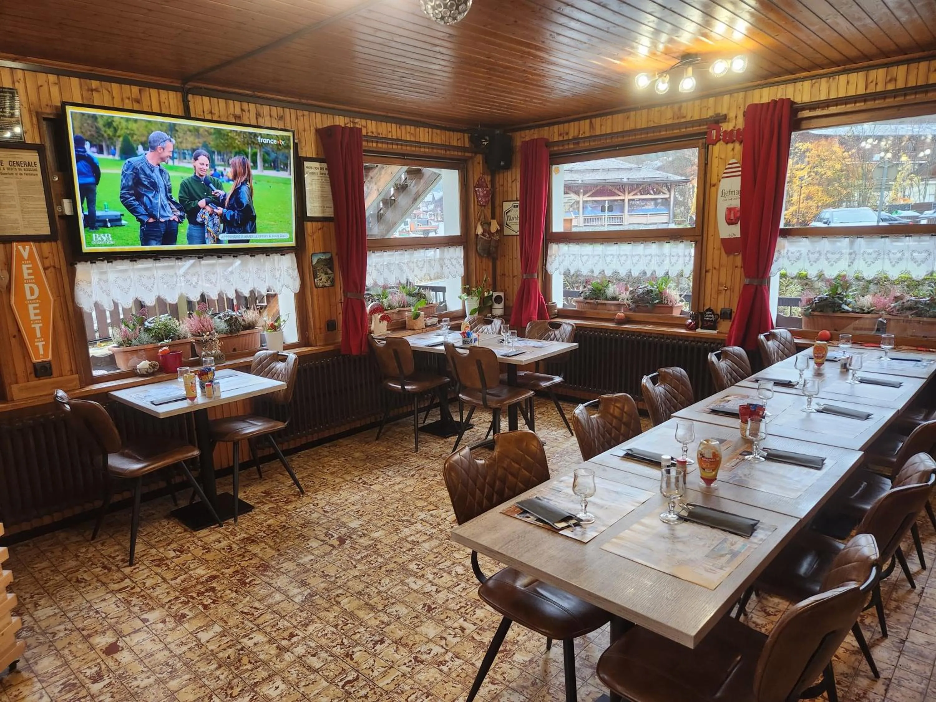 Restaurant/places to eat in Hôtel Le Mont Jorat