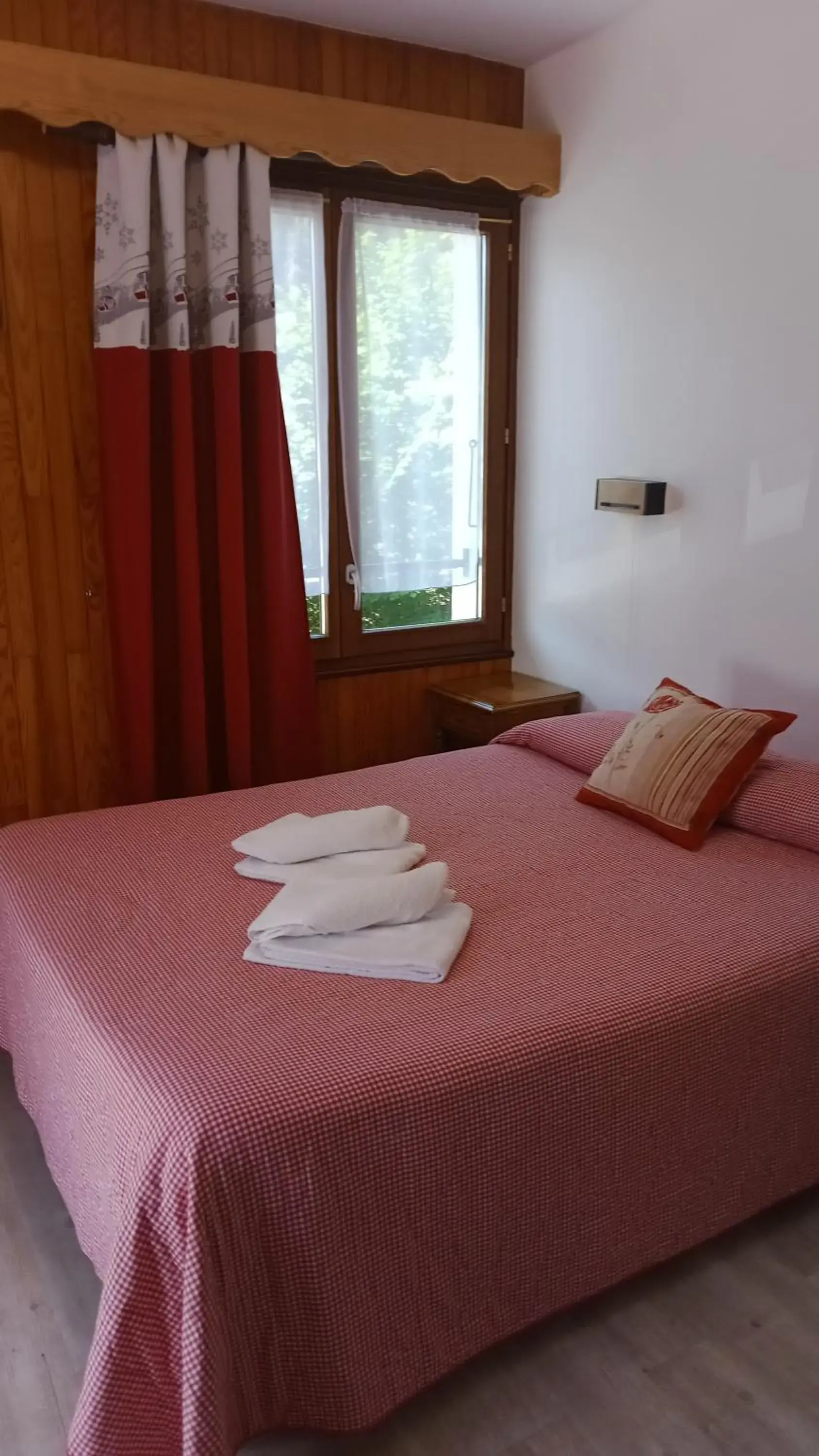 Double Room in Hôtel Le Mont Jorat Double Room in Hôtel Le Mont Jorat