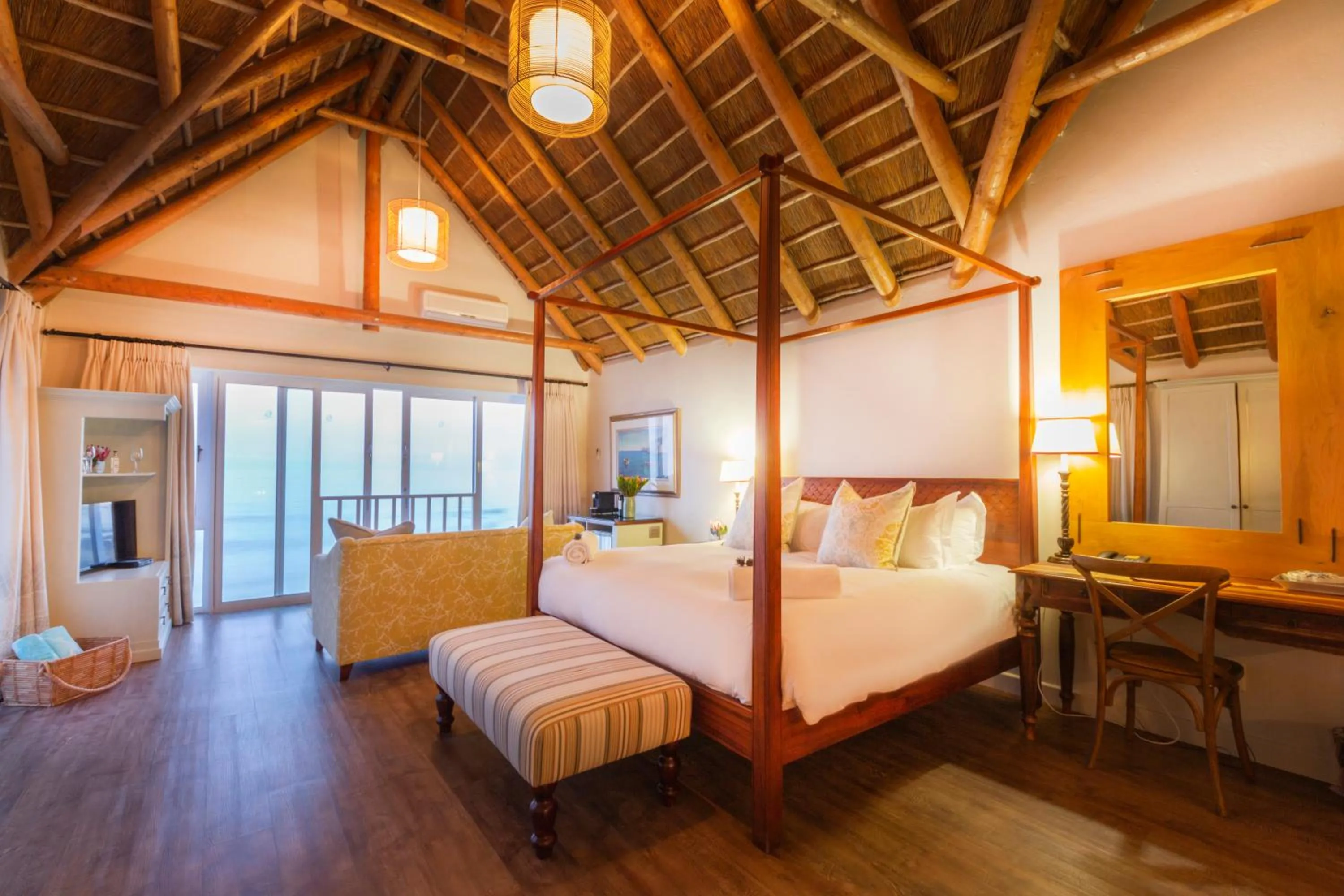 Photo of the whole room, Bed in The Sands @ St Francis