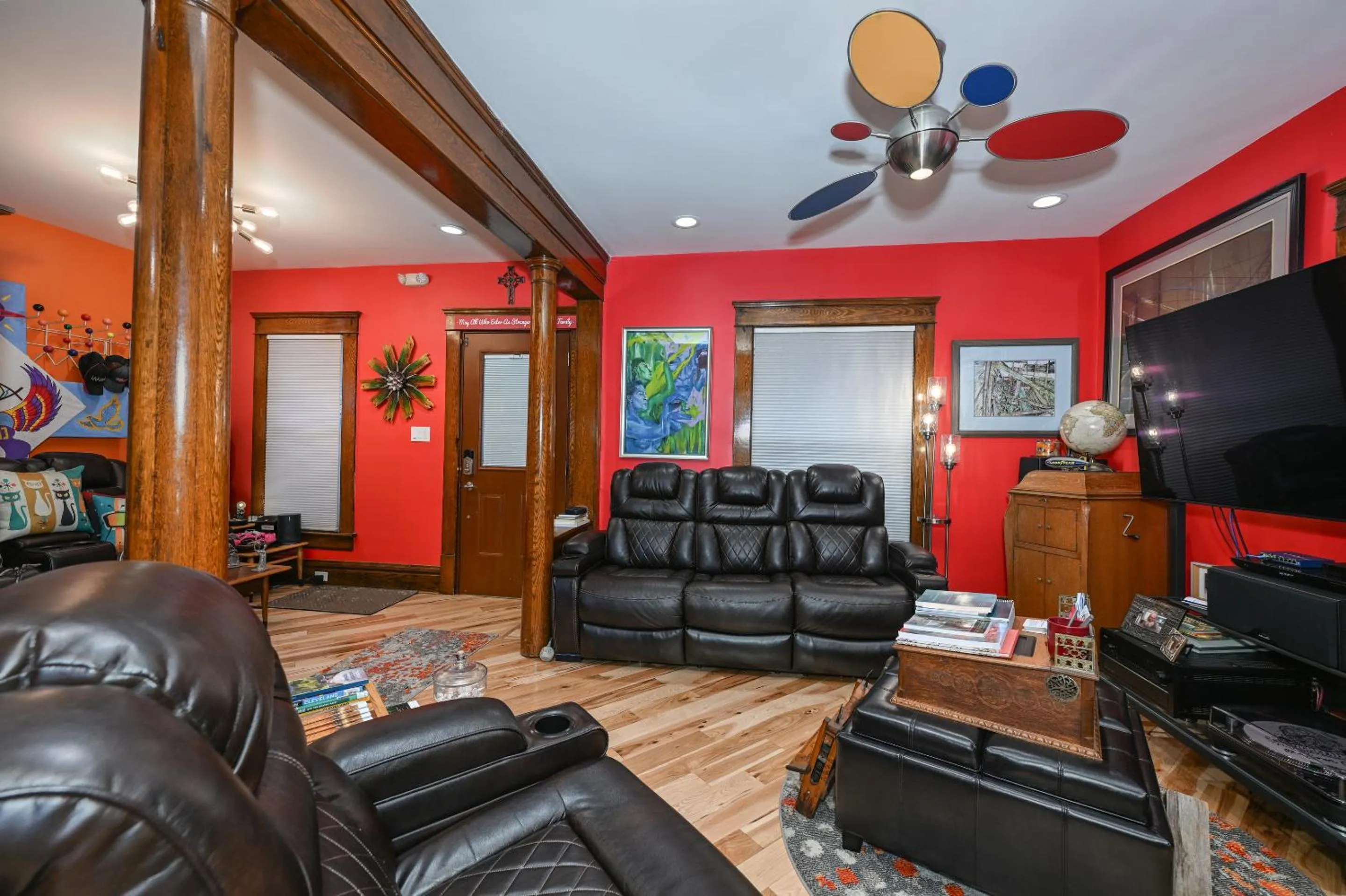 Communal lounge/ TV room in Berrodin Bed & Breakfast