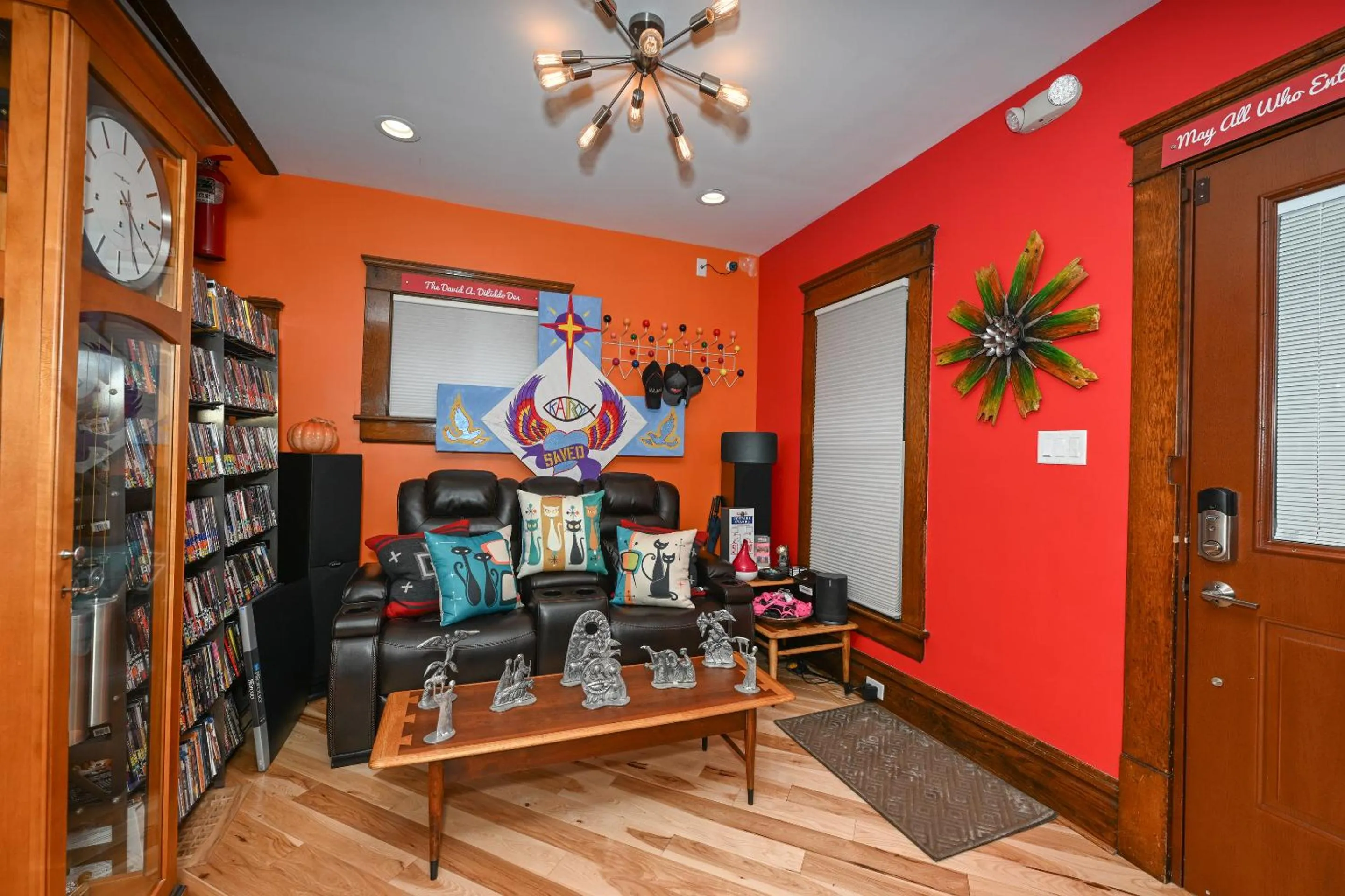 Communal lounge/ TV room in Berrodin Bed & Breakfast