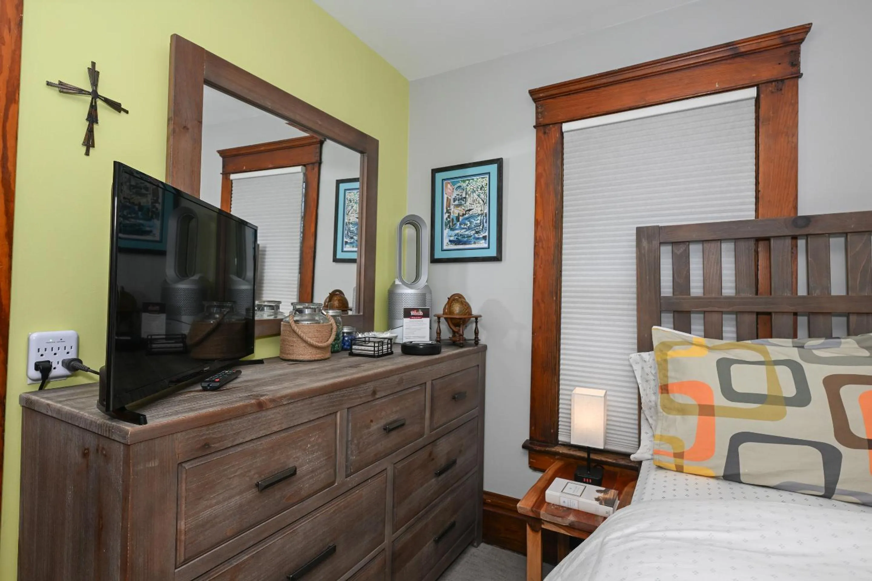 TV and multimedia, Bed in Berrodin Bed & Breakfast