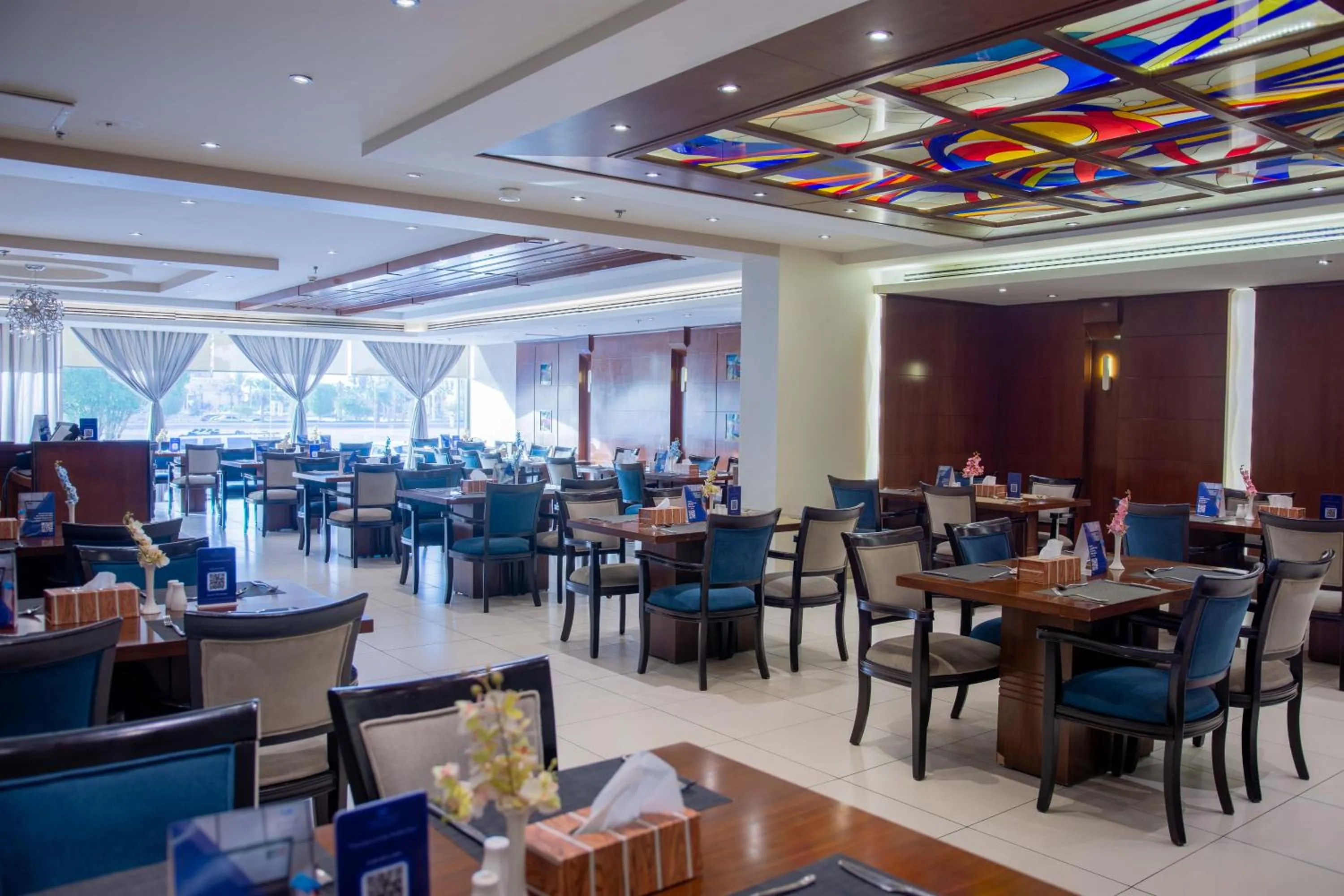 Restaurant/places to eat in Continent Sumou Hotel Al Khobar