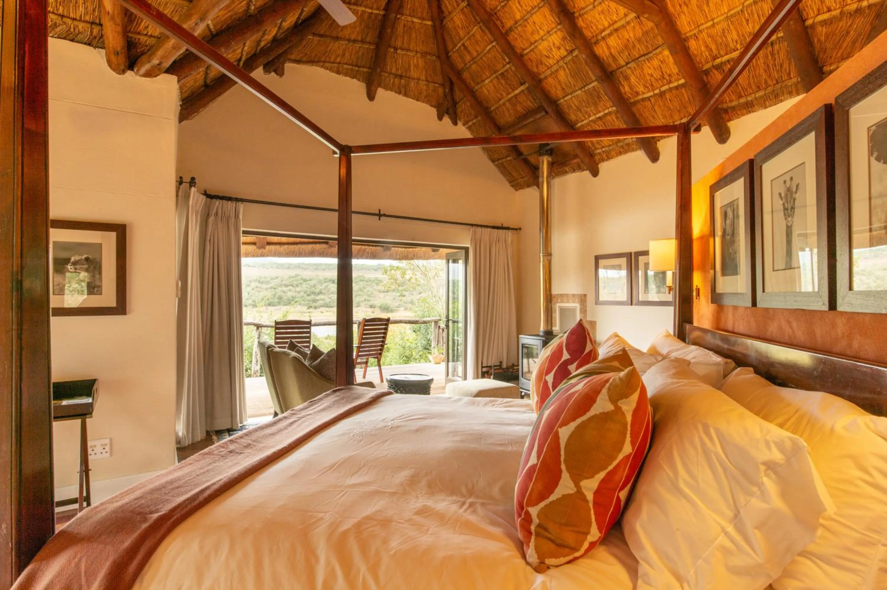Bedroom, Bed in Pumba Private Game Reserve