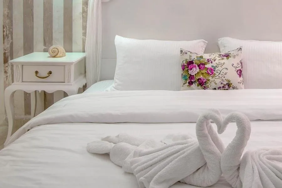 Bed in Panorama Suites & Spa - Adults Only