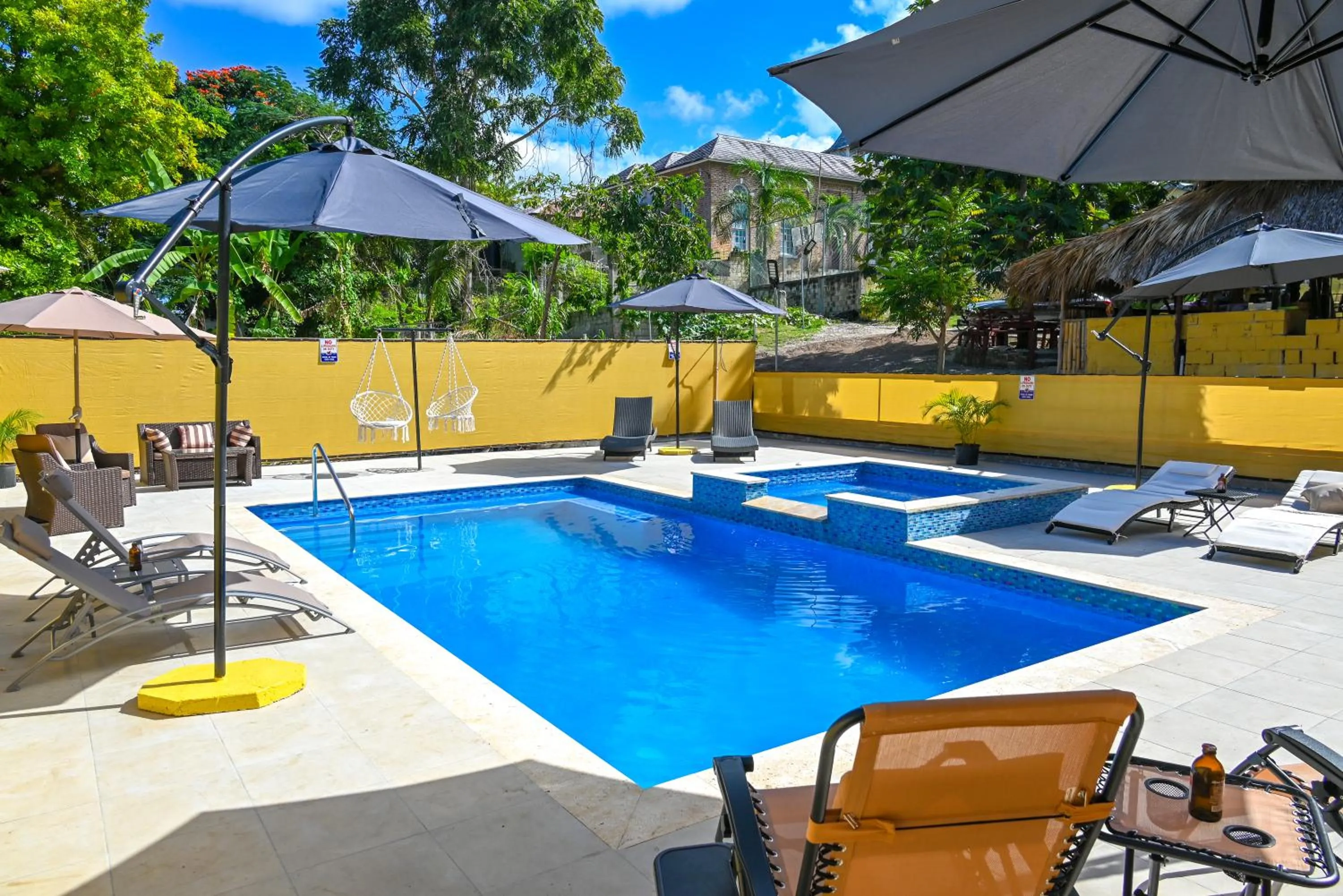 Takuma Boutque Hotel Hotel Rooms & Suites