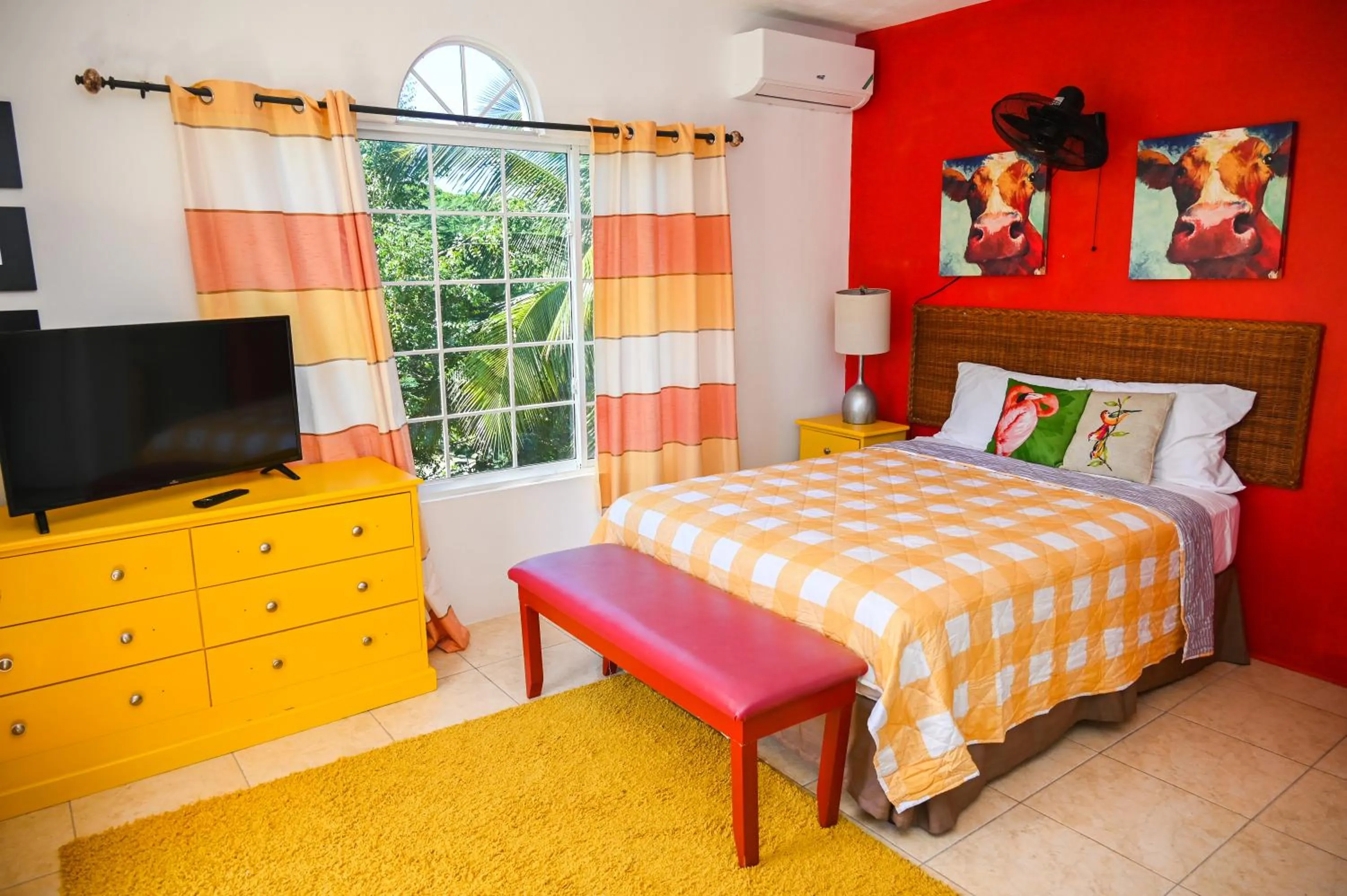 Property building, Bed in Takuma Boutque Hotel Hotel Rooms & Suites