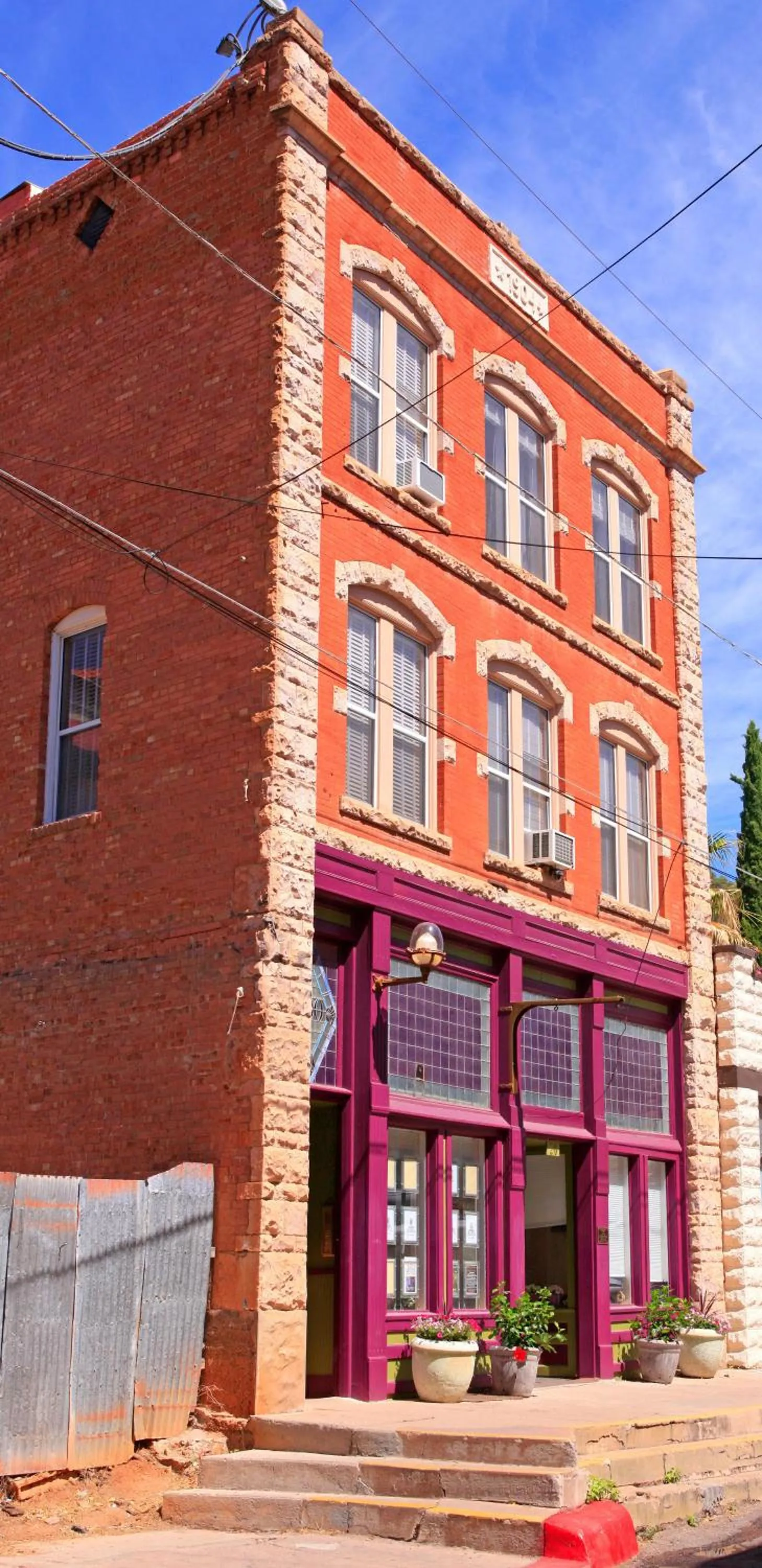 Property building in Bisbee Brownstone Suites