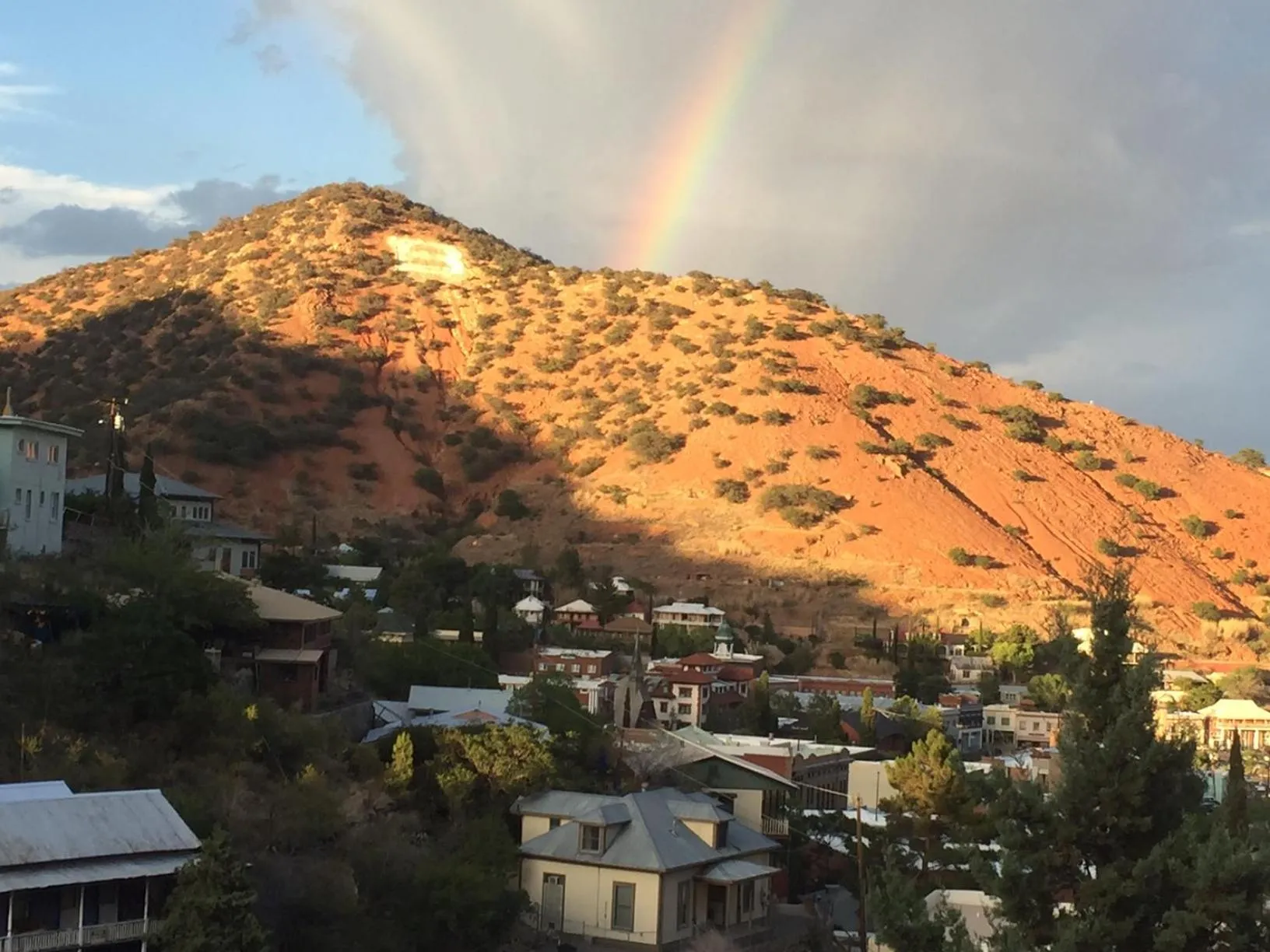 Natural landscape in Bisbee Brownstone Suites