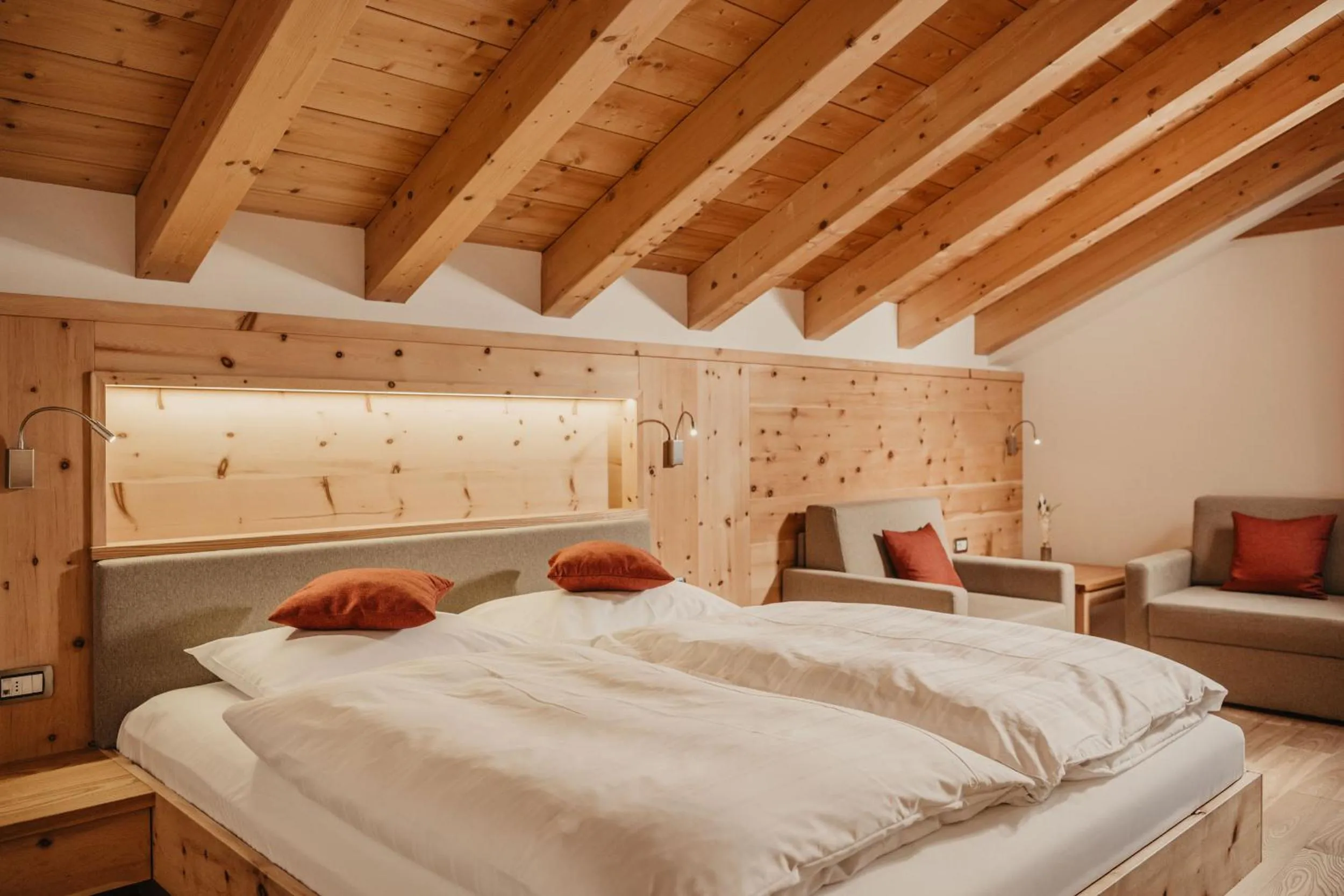 Bedroom, Bed in Hotel Hell