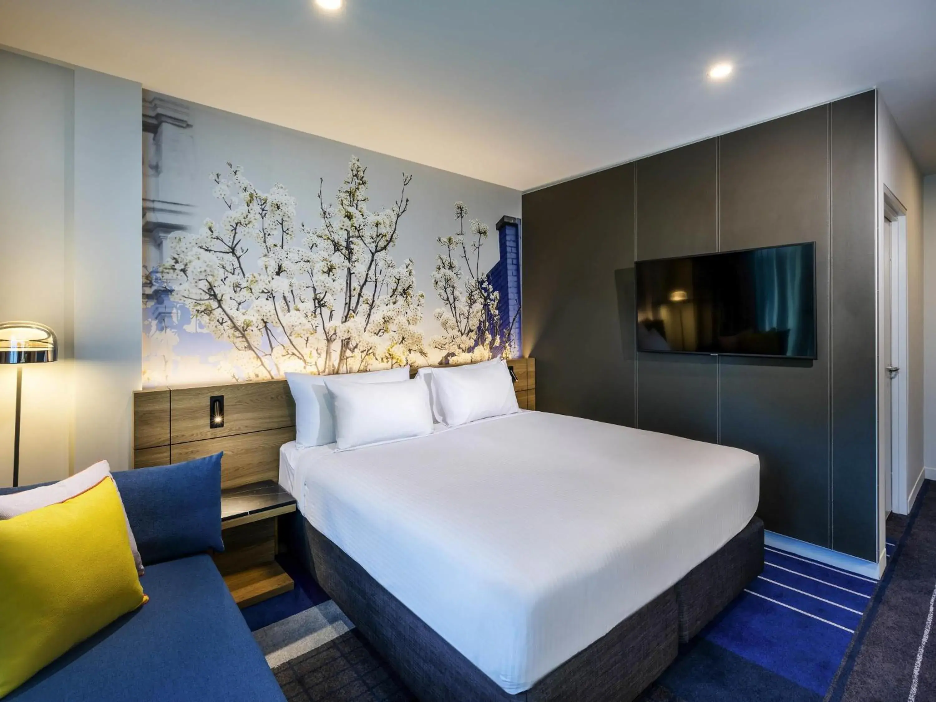 Deluxe King Room in Novotel Melbourne Preston Deluxe King Room in Novotel Melbourne Preston