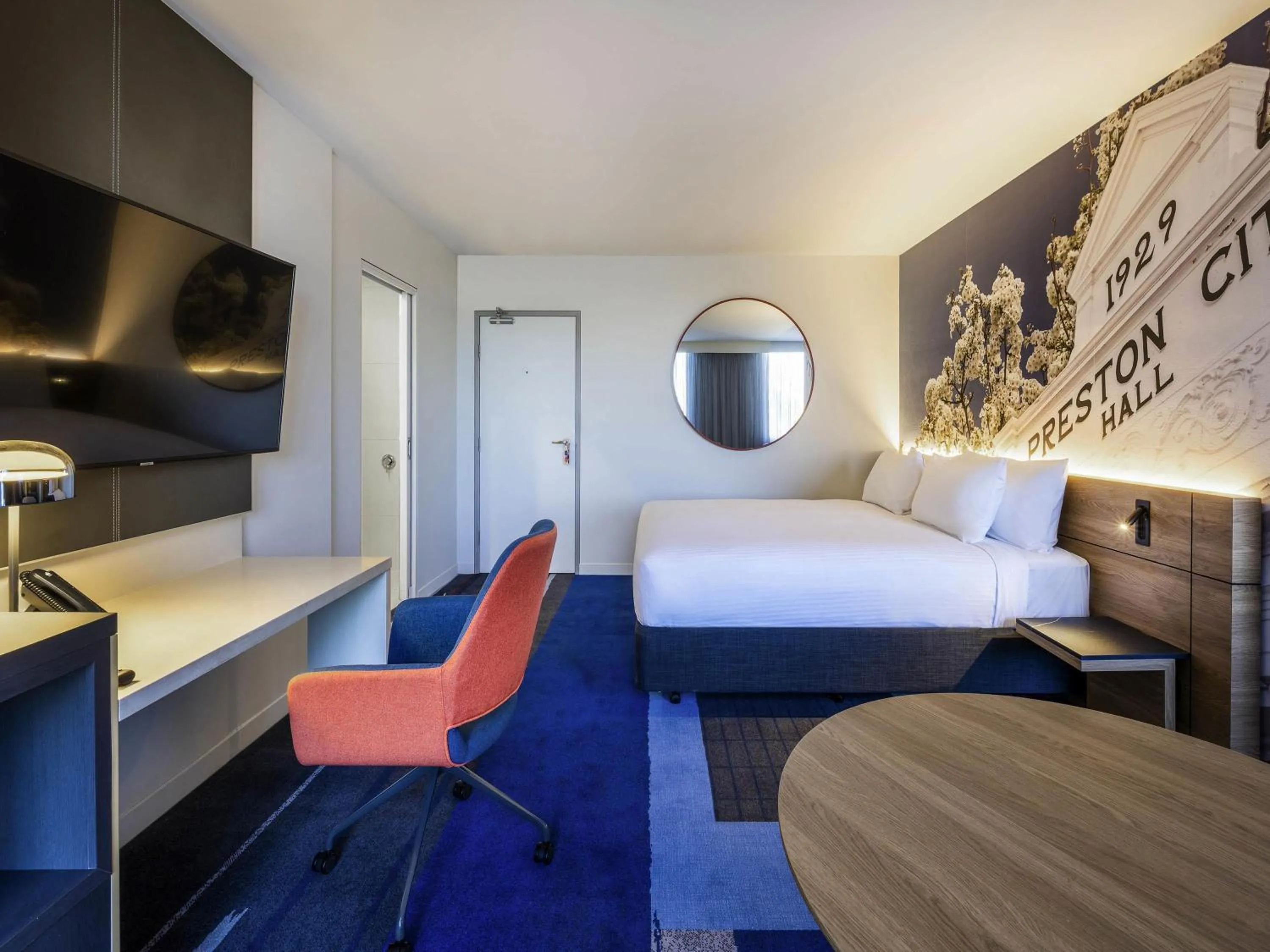 Bedroom, Bed in Novotel Melbourne Preston