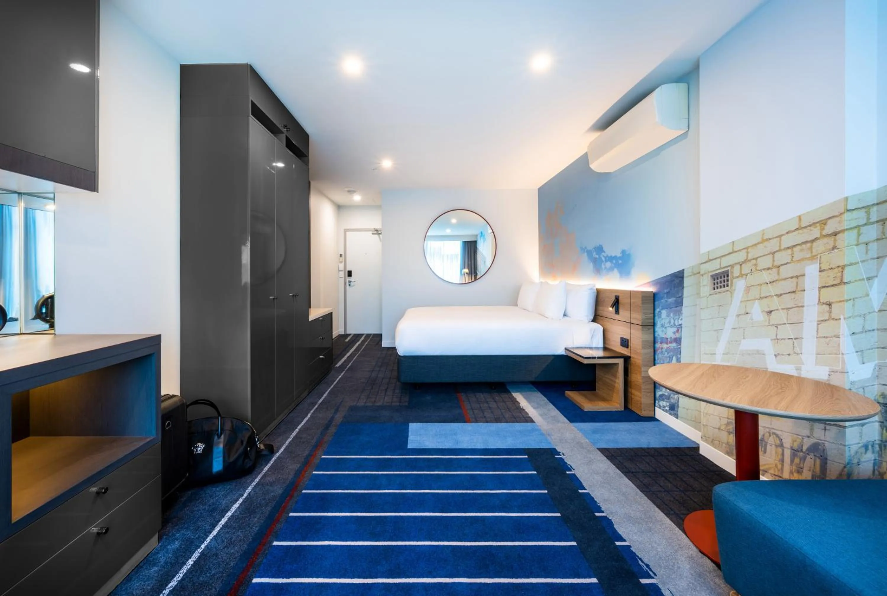 Bedroom, Bed in Novotel Melbourne Preston