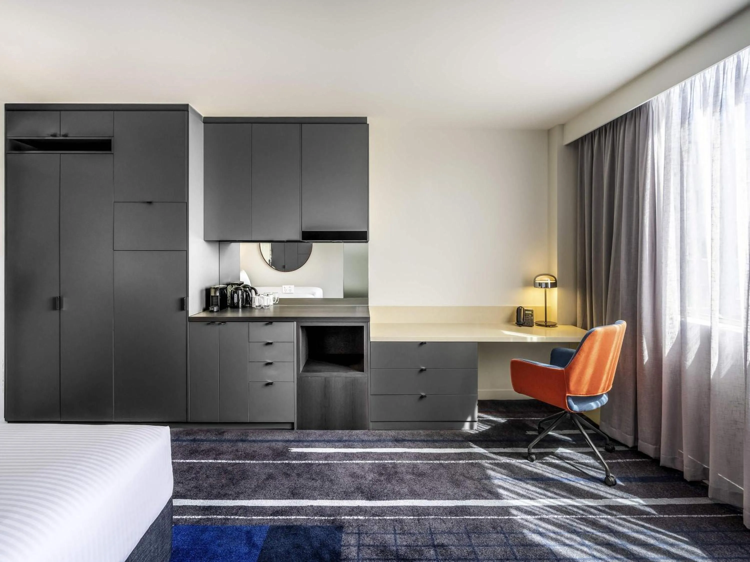 Bedroom, Bed in Novotel Melbourne Preston