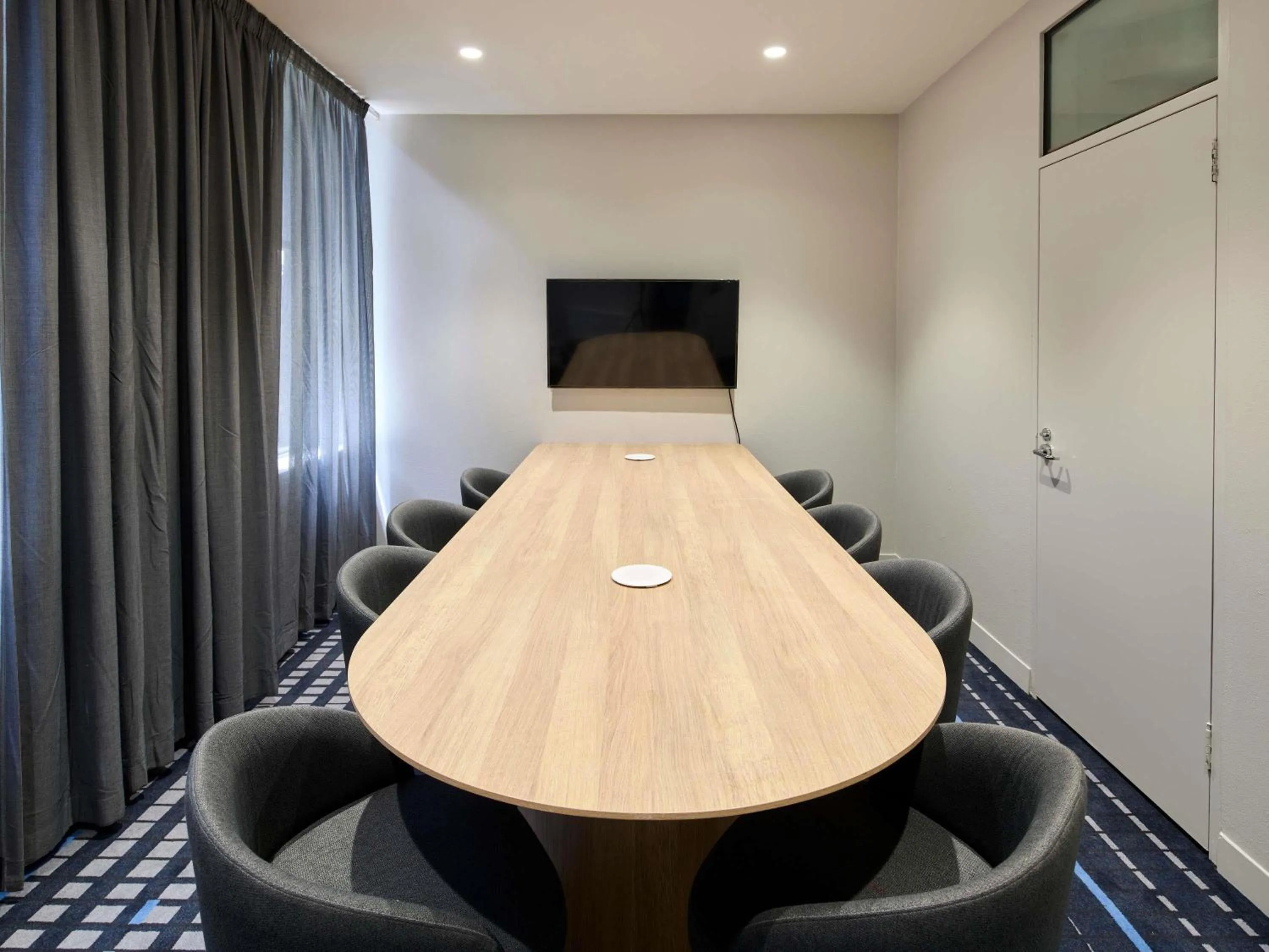 Meeting/conference room in Novotel Melbourne Preston