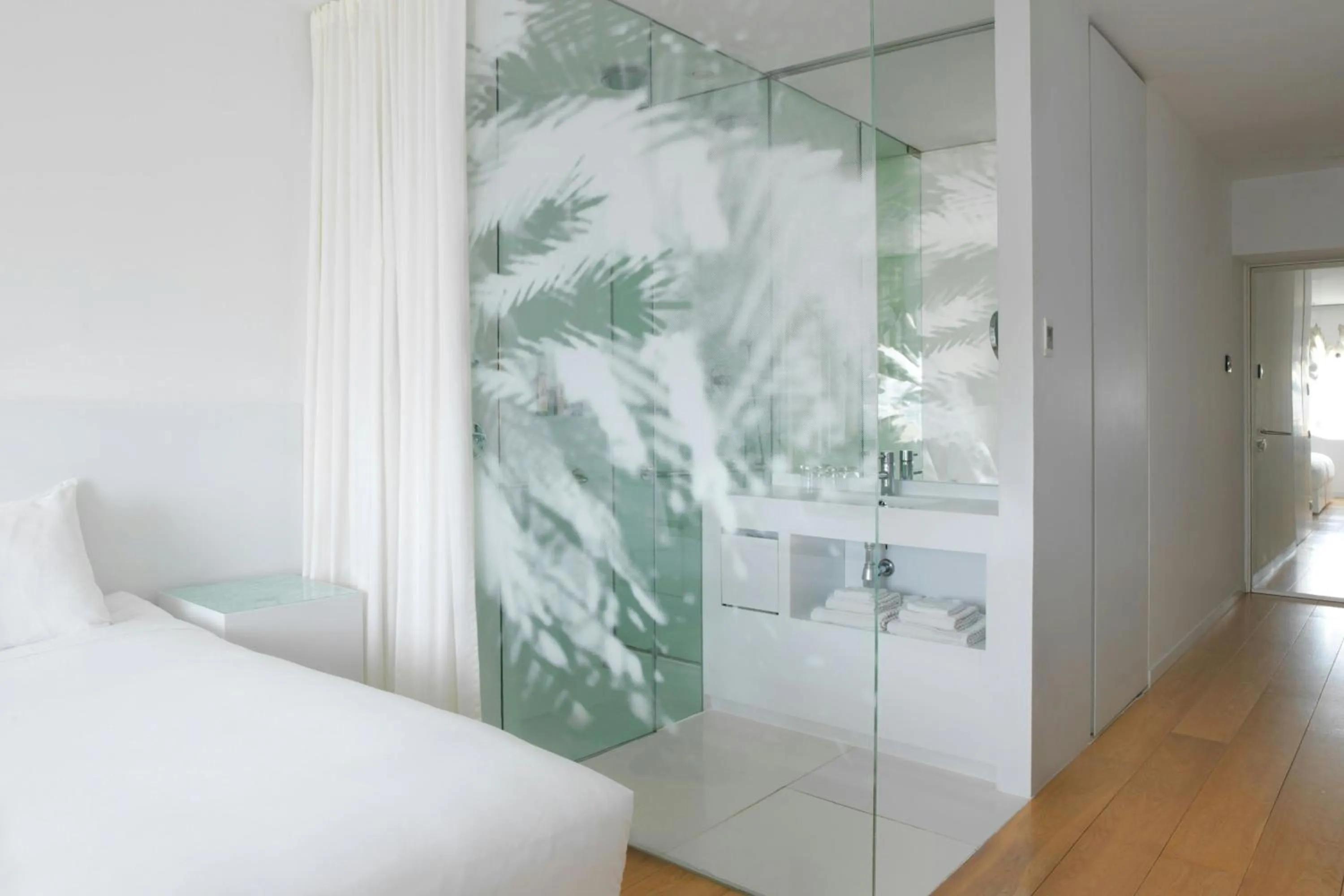 Photo of the whole room, Bed in Renaissance Barcelona Fira Hotel