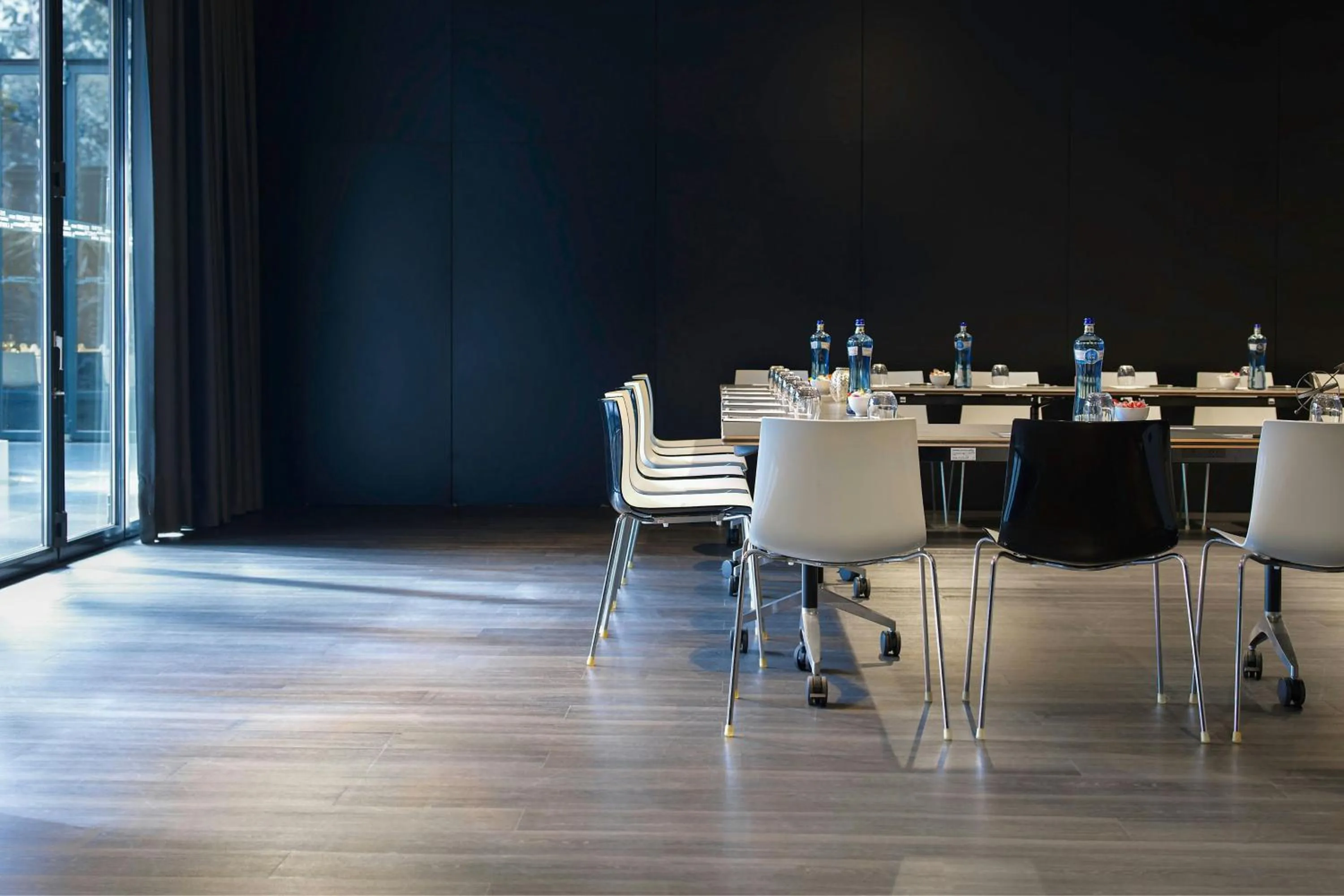 Meeting/conference room in Renaissance Barcelona Fira Hotel