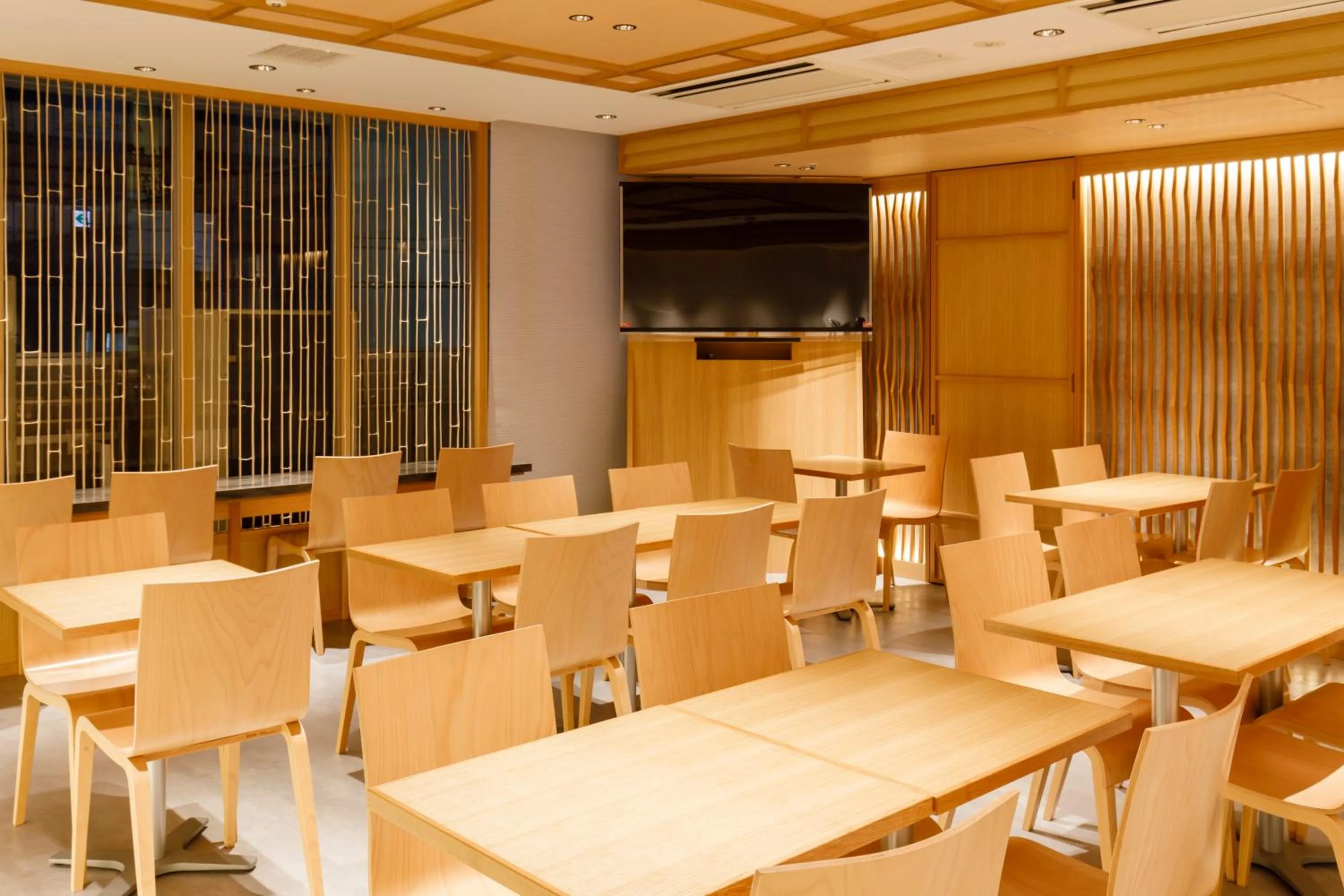 Restaurant/places to eat in Tosei Hotel Cocone Ueno
