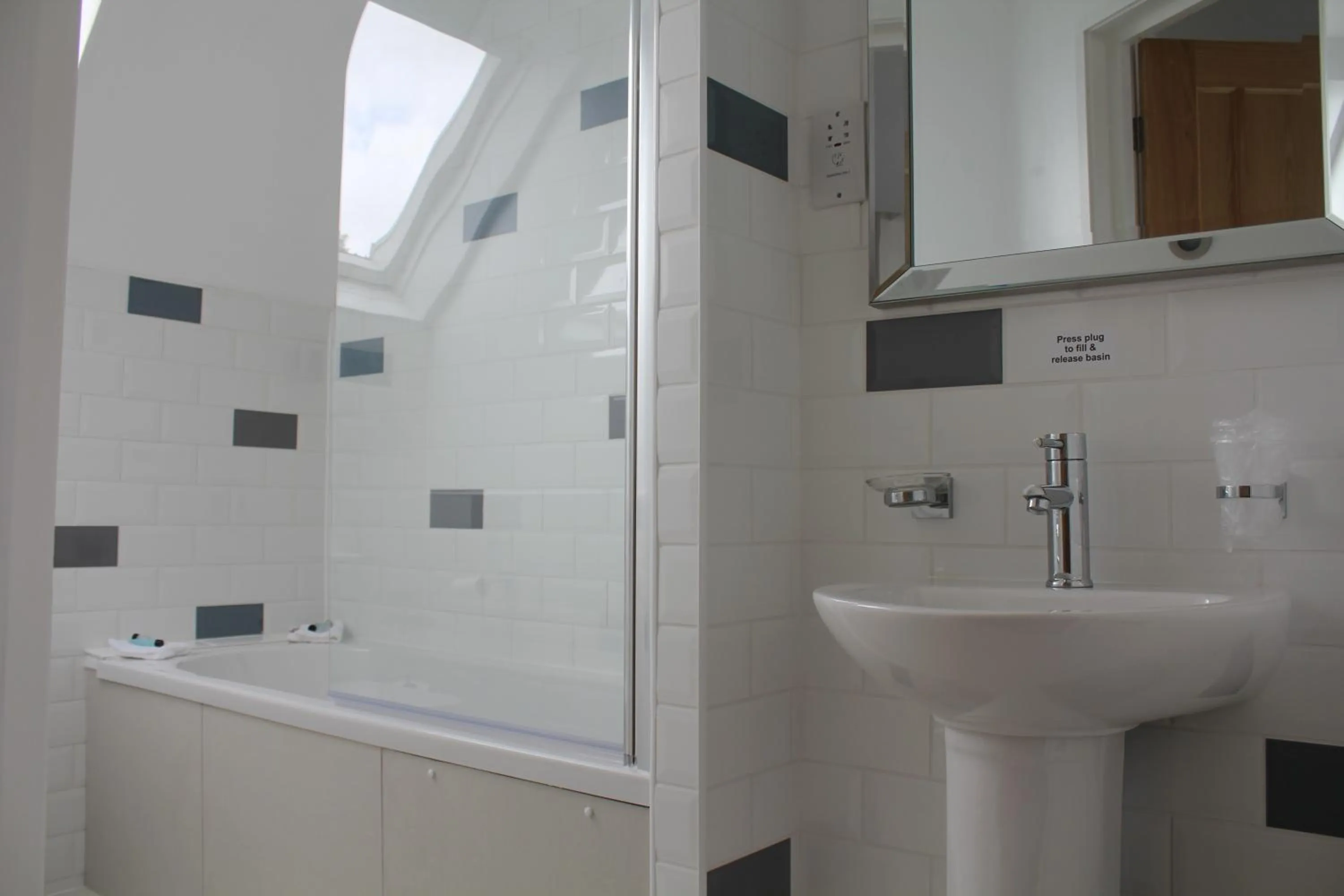 Day in Three Horseshoes Country Inn