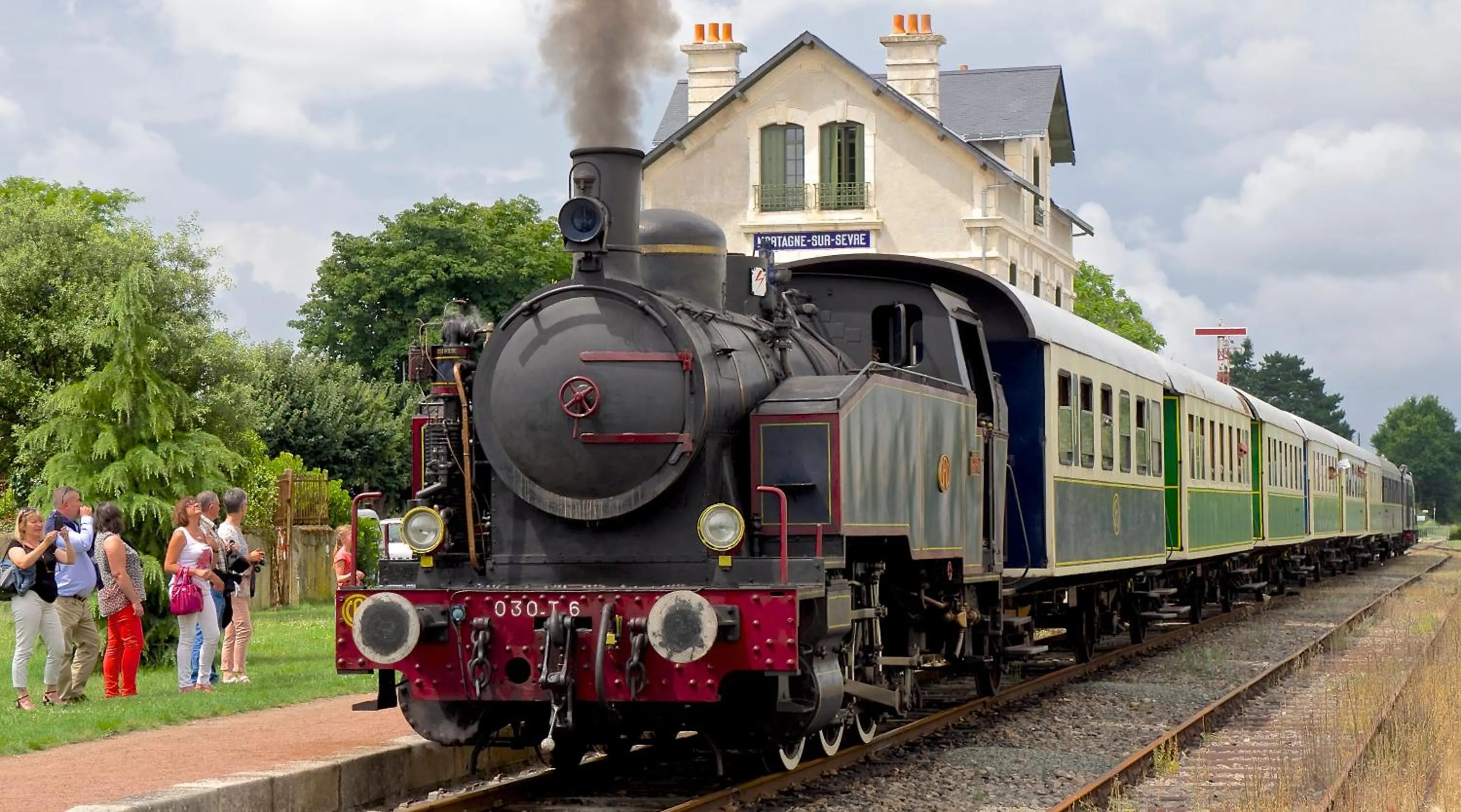 Nearby landmark in Domaine Mélusine - à 2km du Puy duFou France !