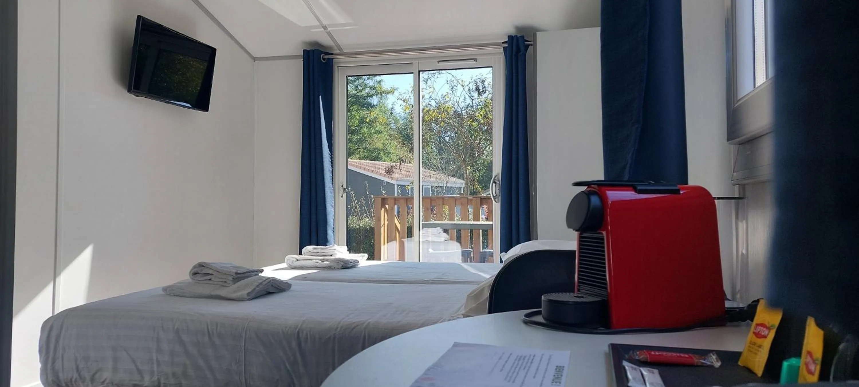 Photo of the whole room, Bed in Domaine Mélusine - à 2km du Puy duFou France !