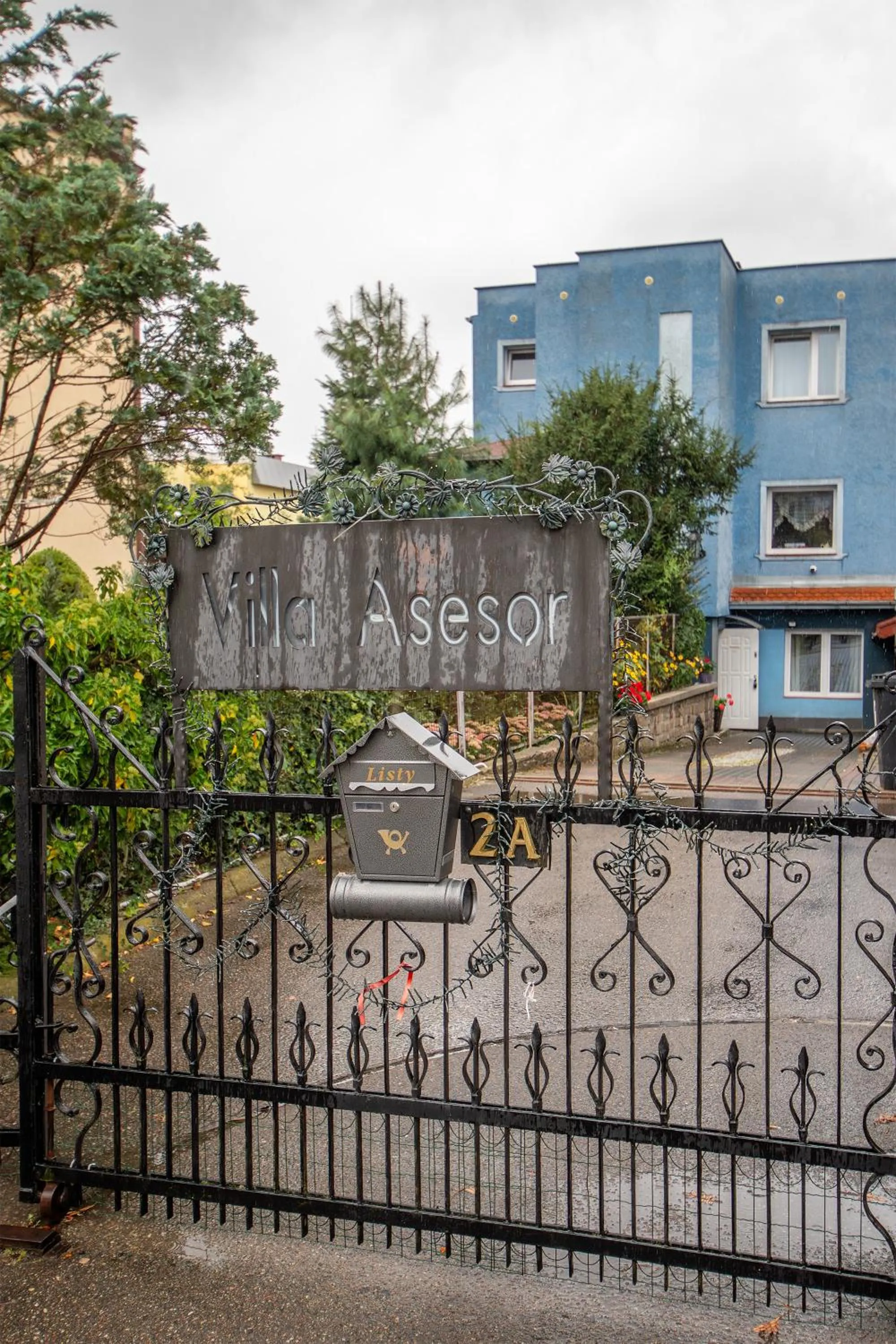 Property building in Villa Asesor