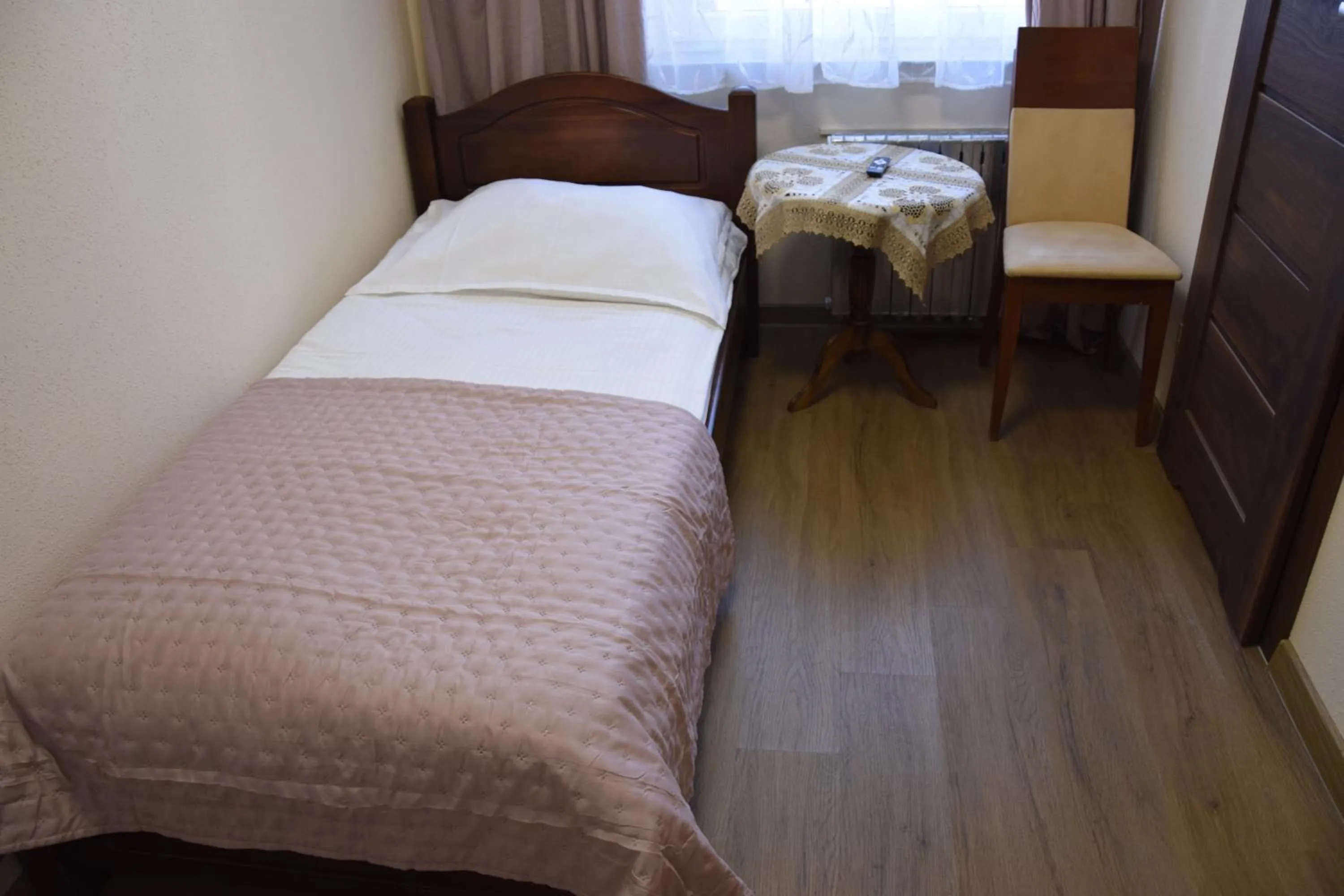 Shower, Bed in Villa Asesor