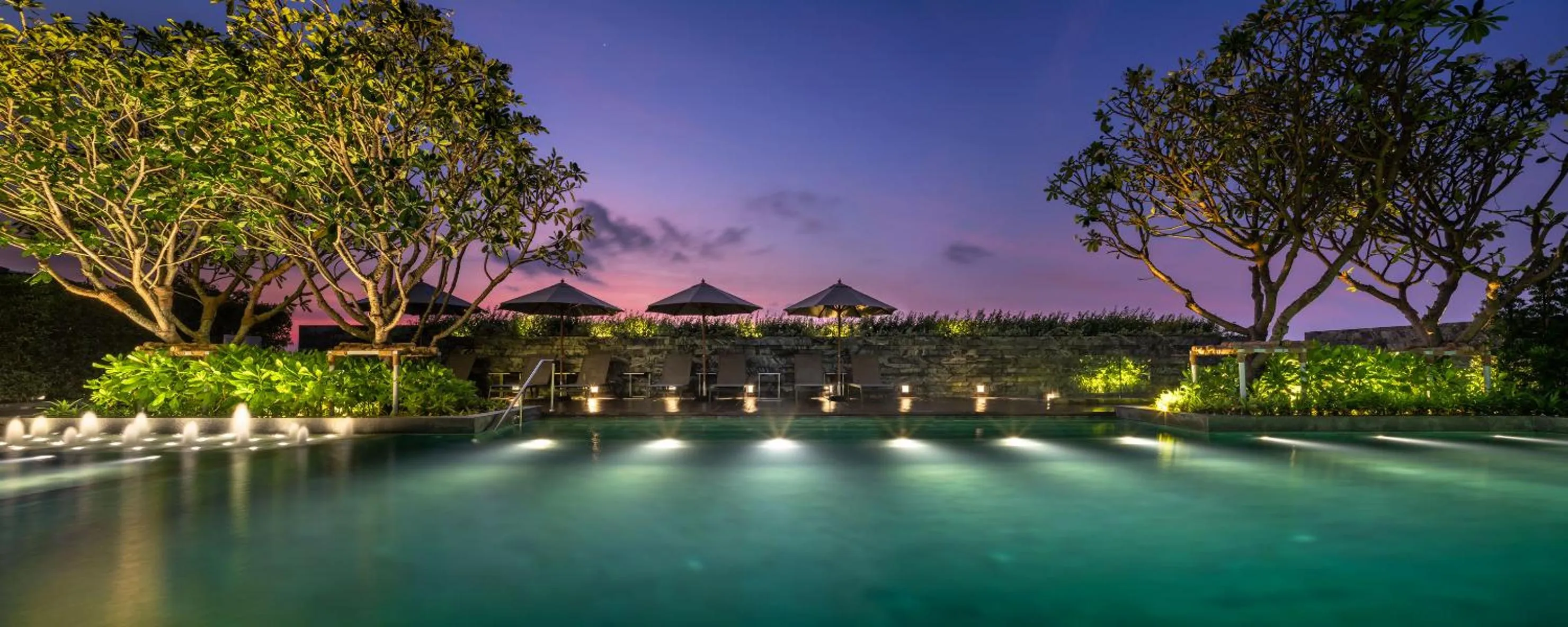 Swimming pool in Ramada Plaza by Wyndham Chao Fah Phuket