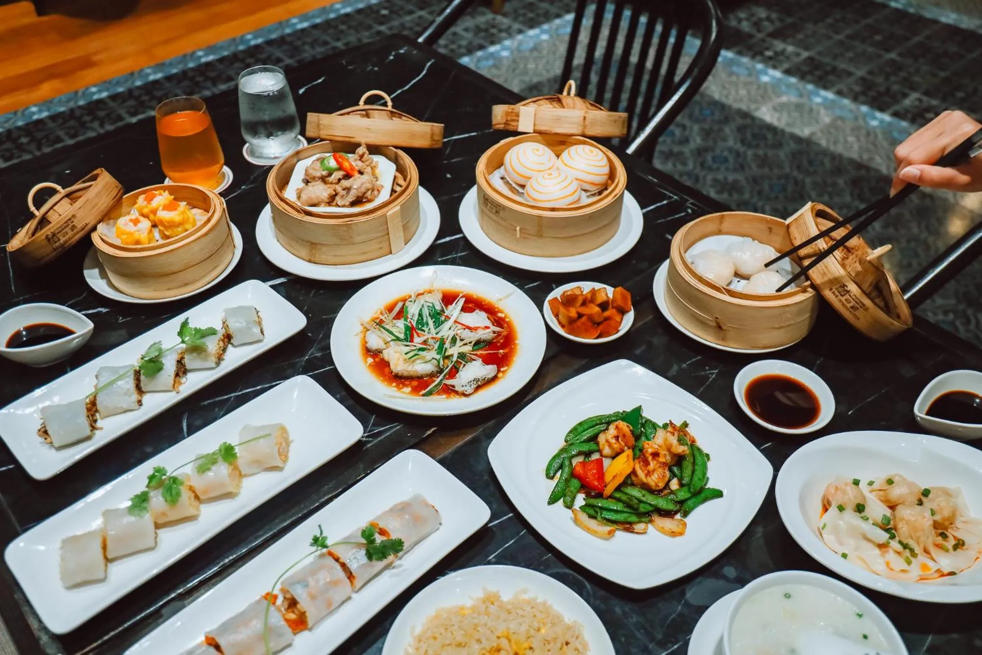 Restaurant/places to eat in Ramada Plaza by Wyndham Chao Fah Phuket