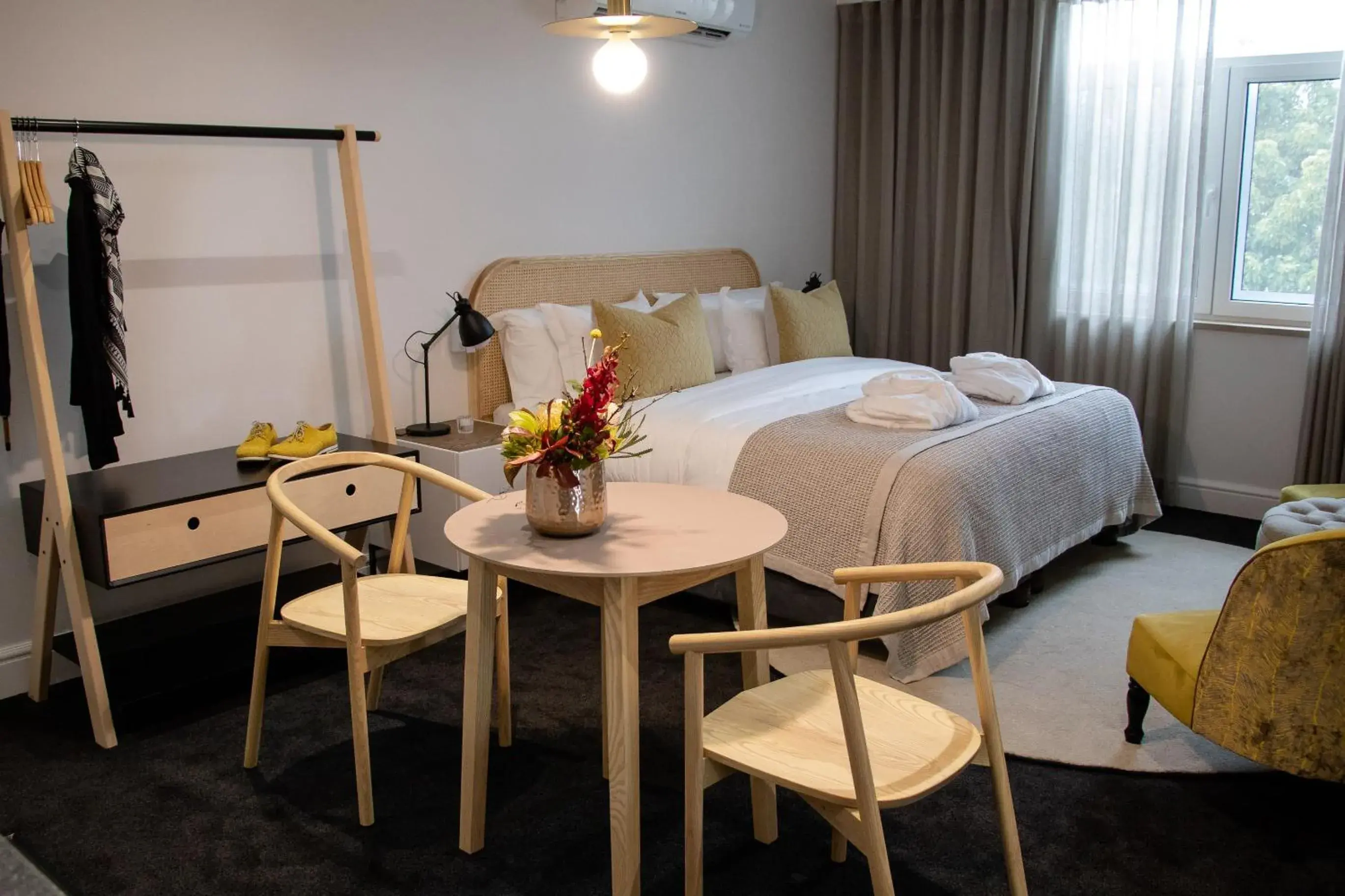 Loft in Heritage House Loft in Heritage House