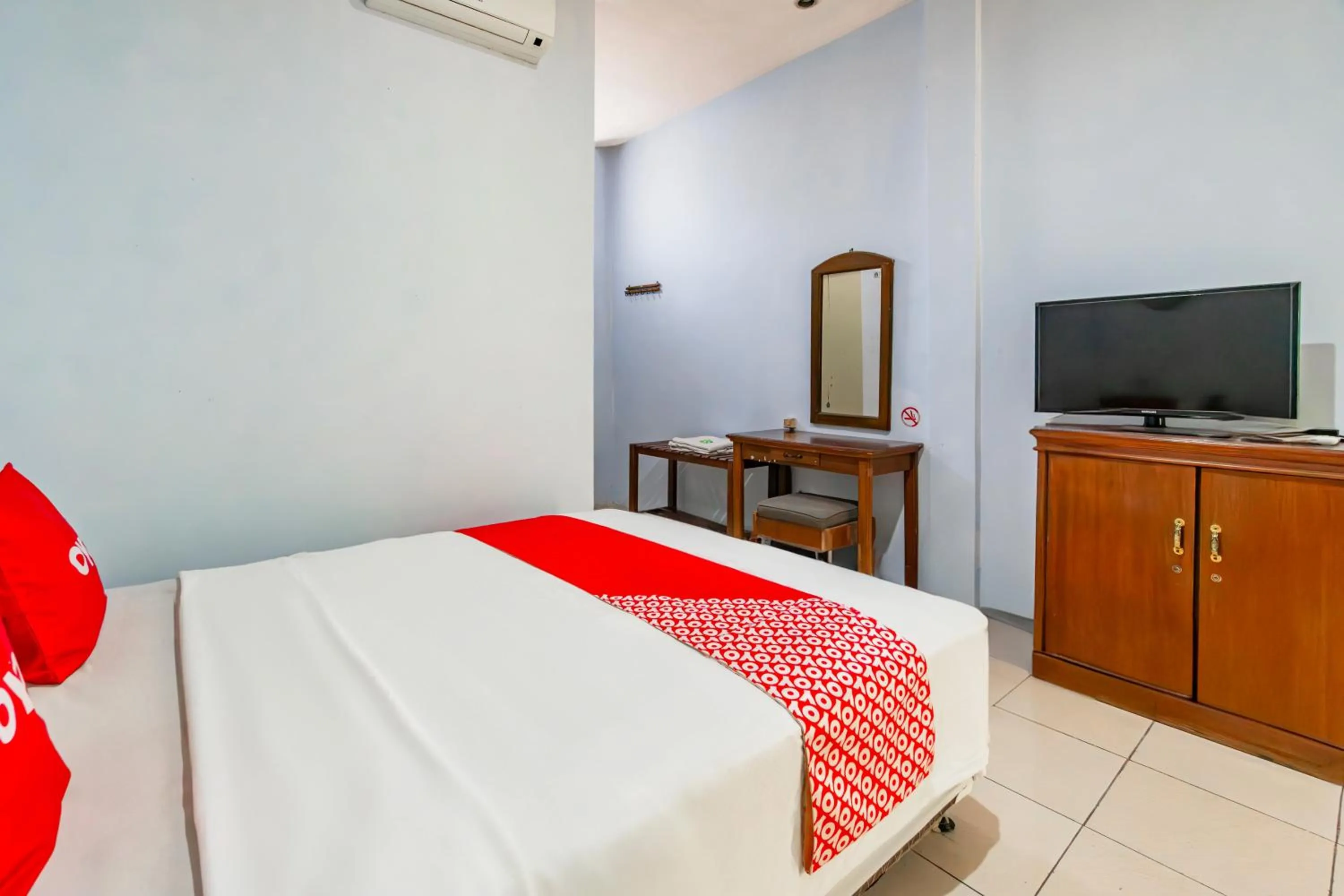 Bedroom, Bed in Hotel O Arjosari Near Plaza Araya Formerly Hotel Nugraha