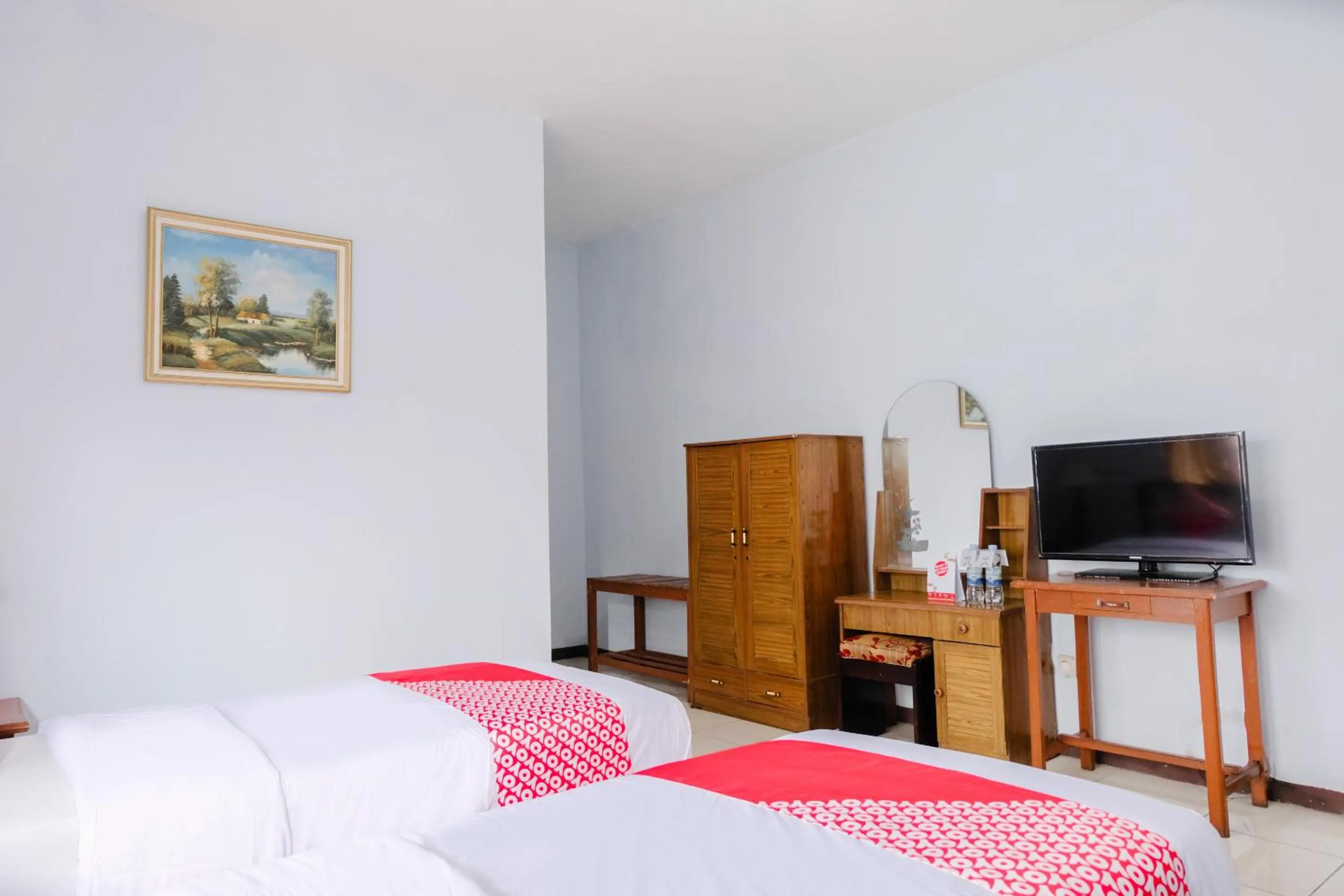 Bedroom, Bed in Hotel O Arjosari Near Plaza Araya Formerly Hotel Nugraha