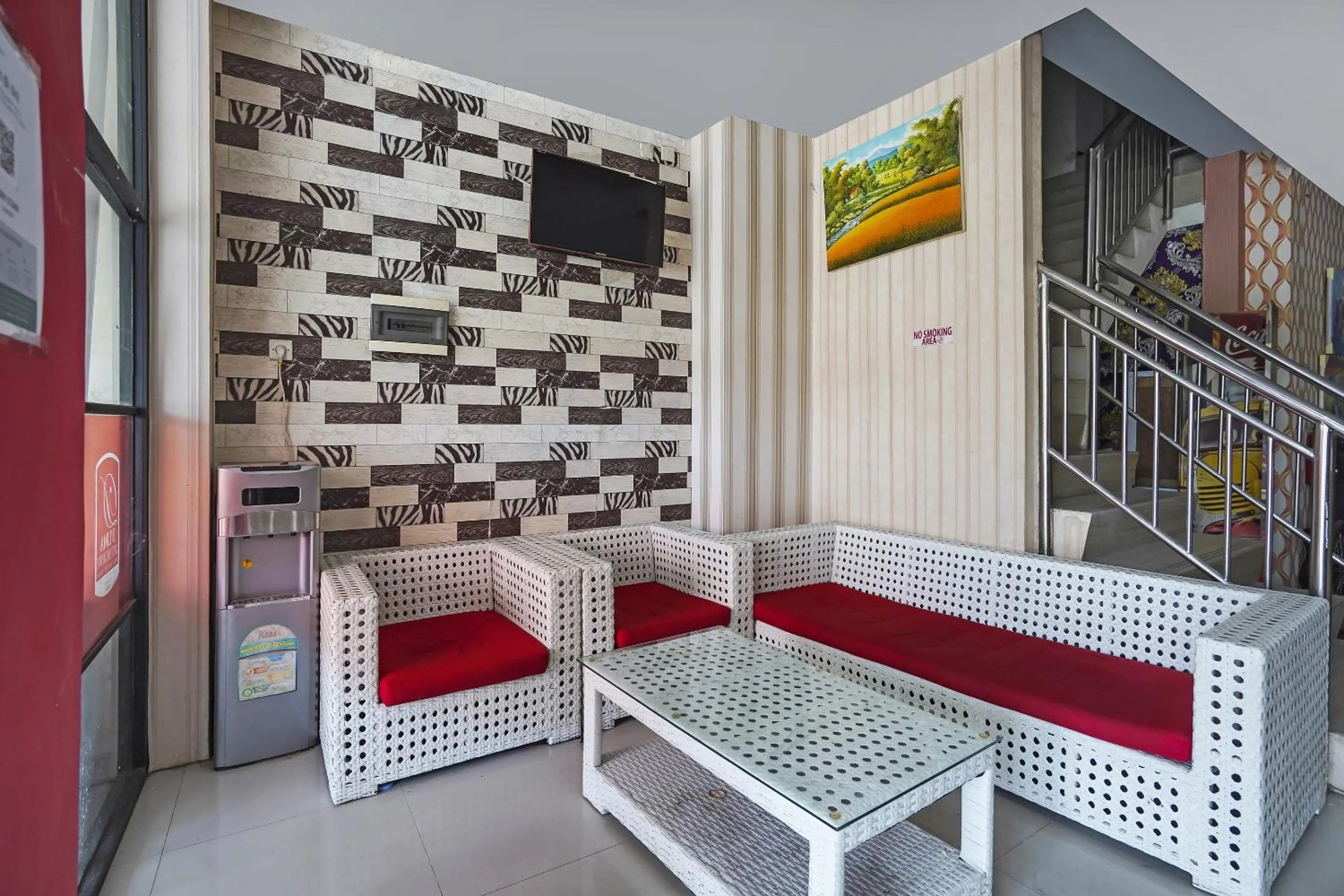 Lobby or reception in Hotel O D'lima Guest House Sub