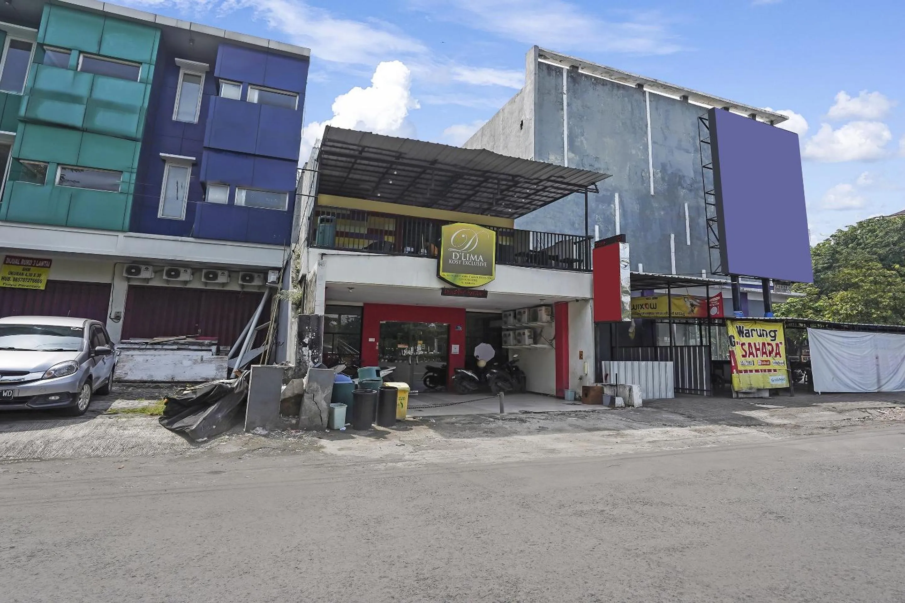 Property building in Hotel O D'lima Guest House Sub