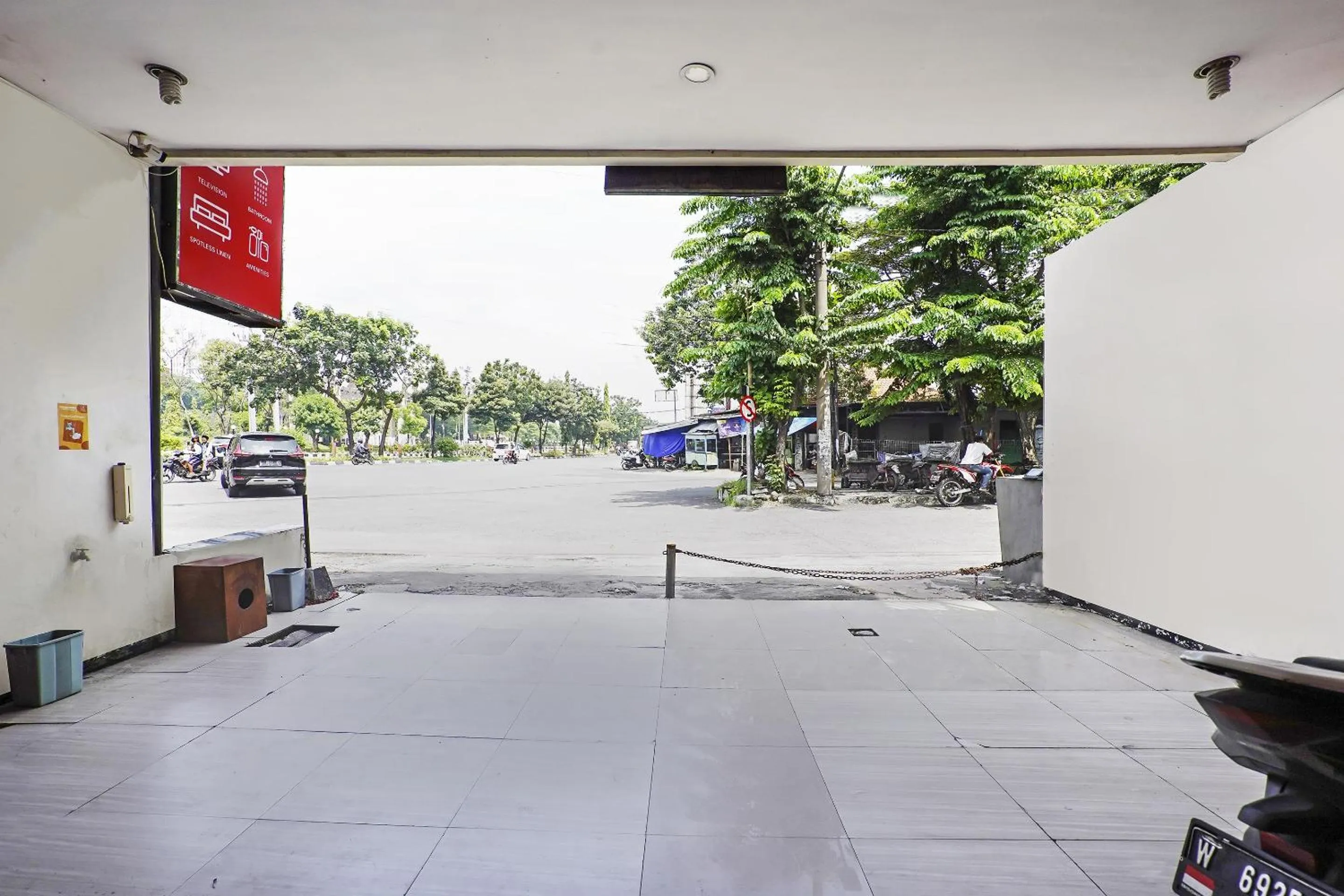 Facade/entrance in Hotel O D'lima Guest House Sub