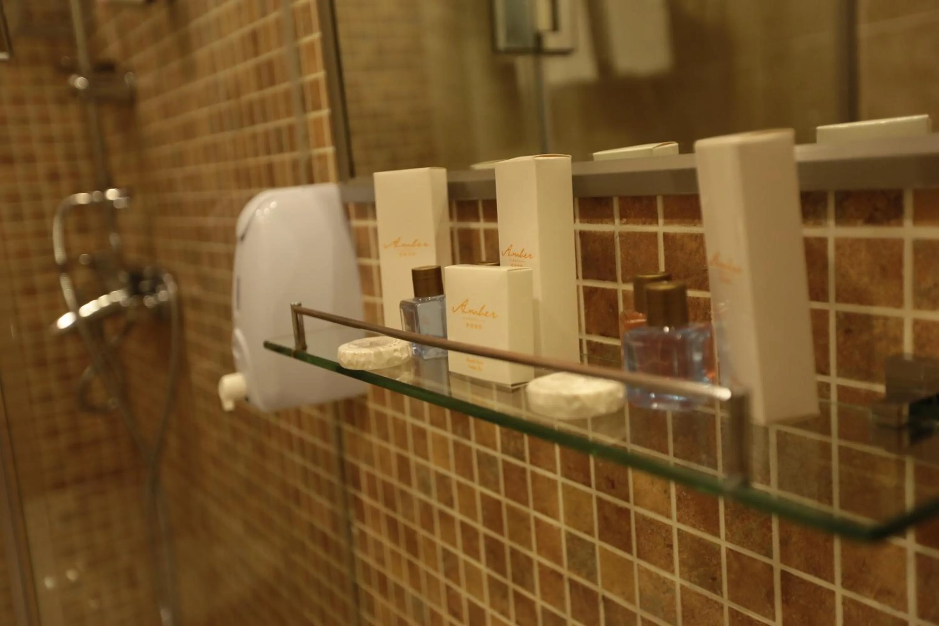Shower in Amber Hotel