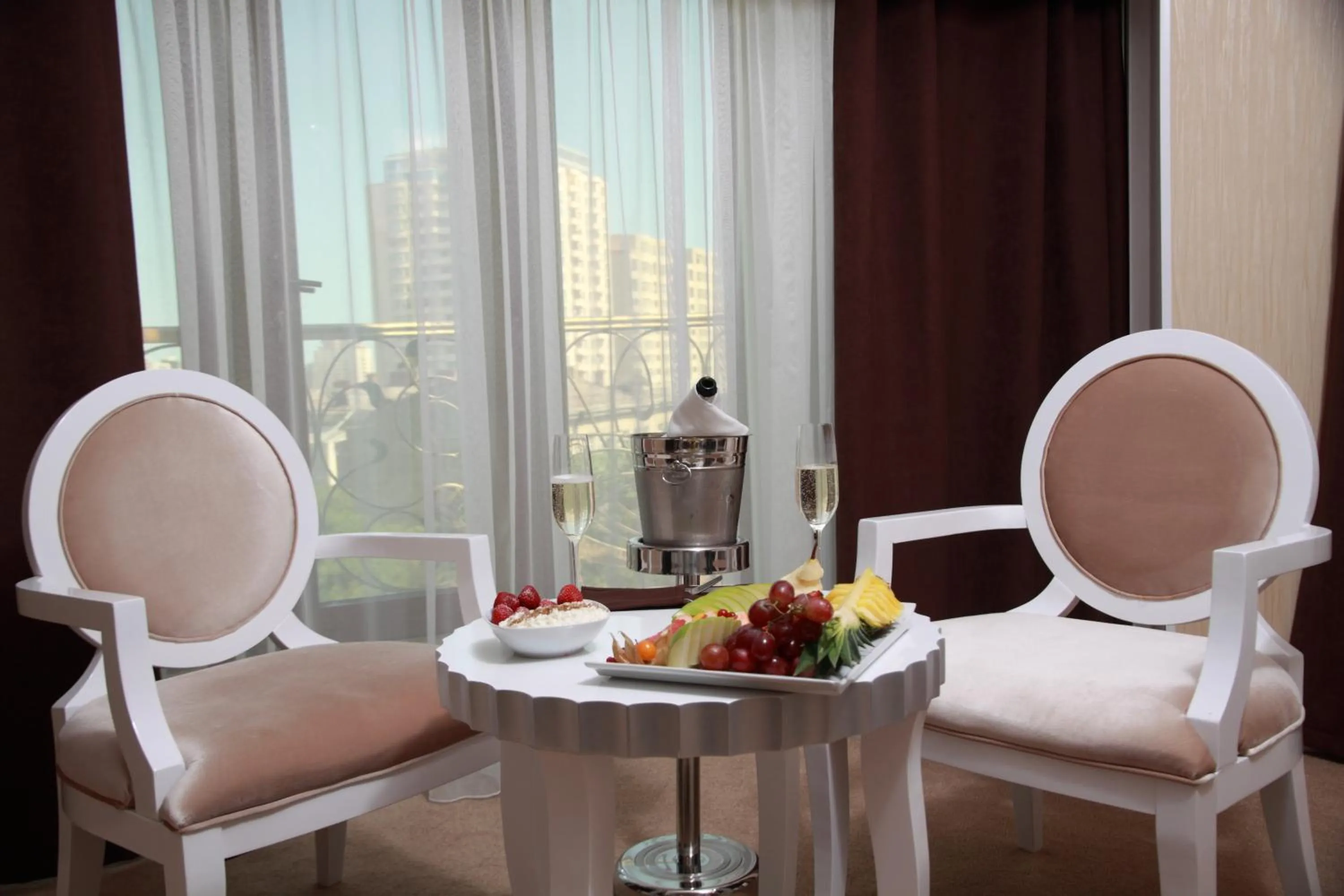 Living room in Amber Hotel