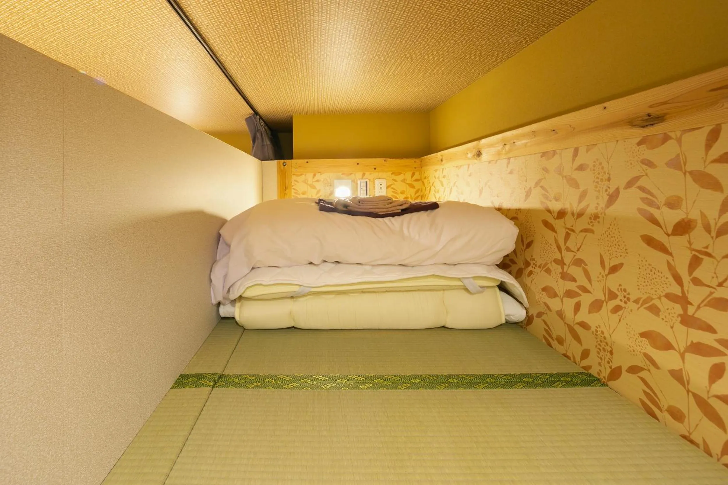 Bed in IKIDANE Cozy Hotel Haneda Airport