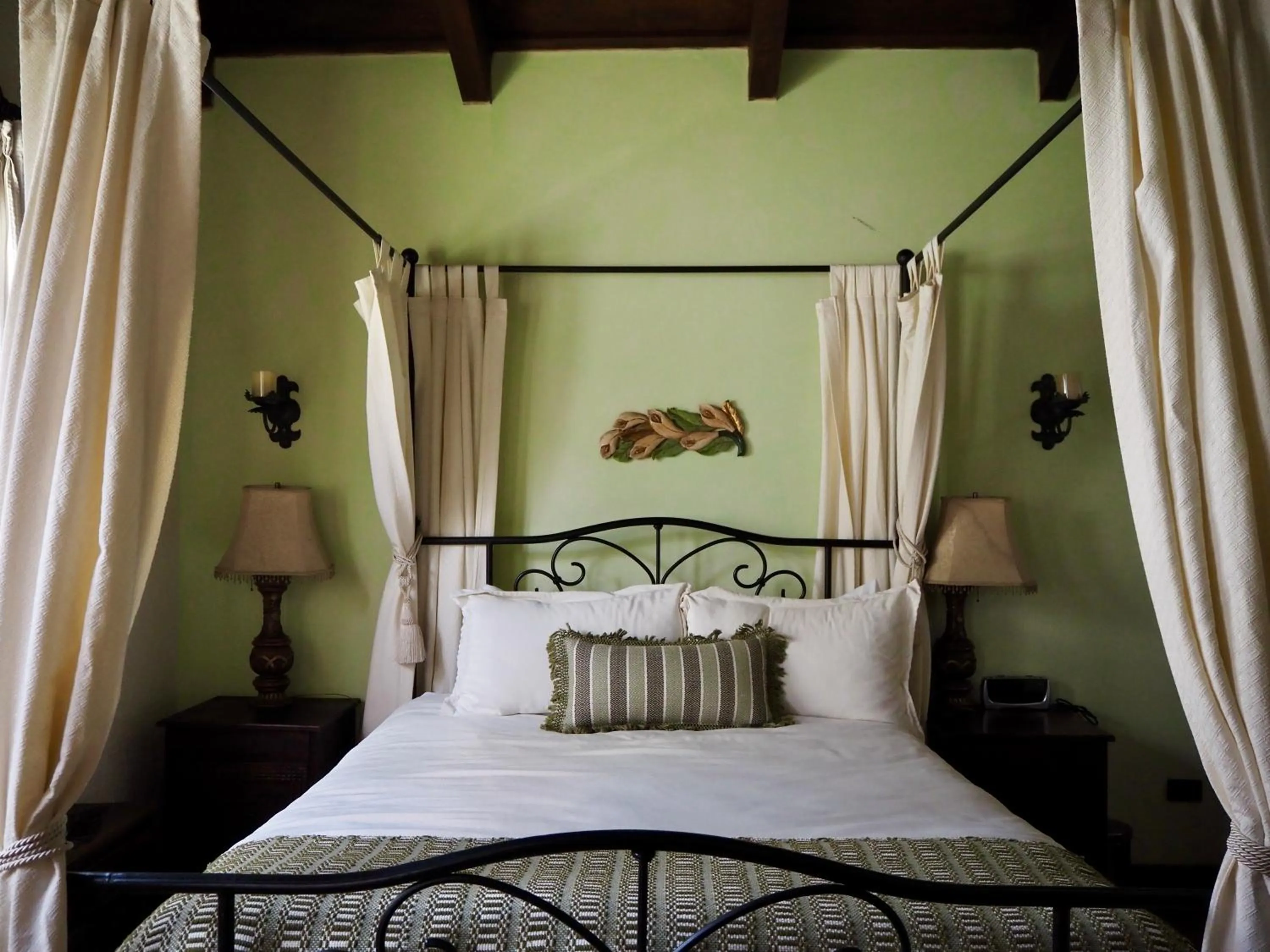 Bed in Hotel Casa Madeleine B&B & Spa