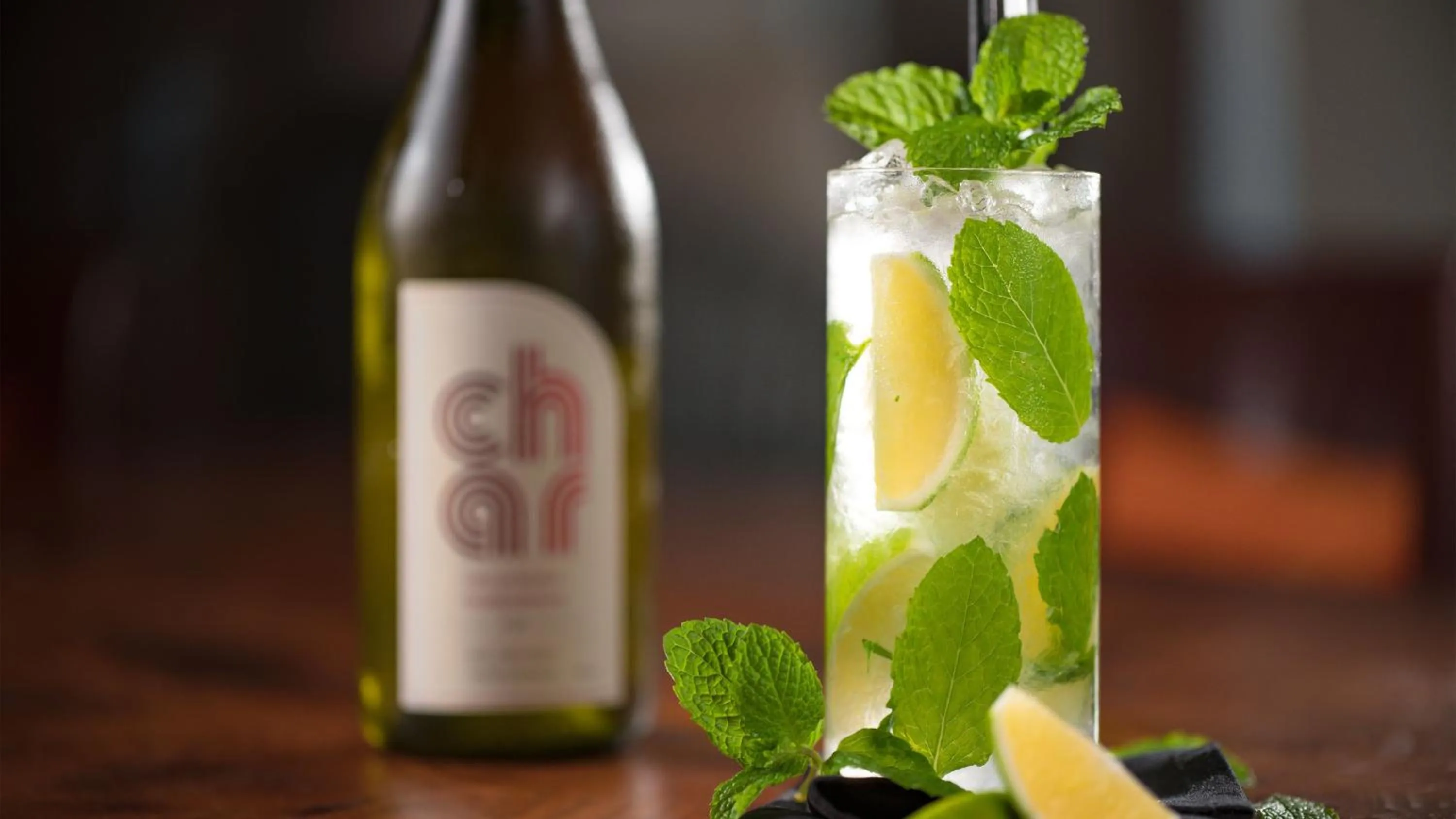 Lounge or bar in InterContinental Zhuhai by IHG