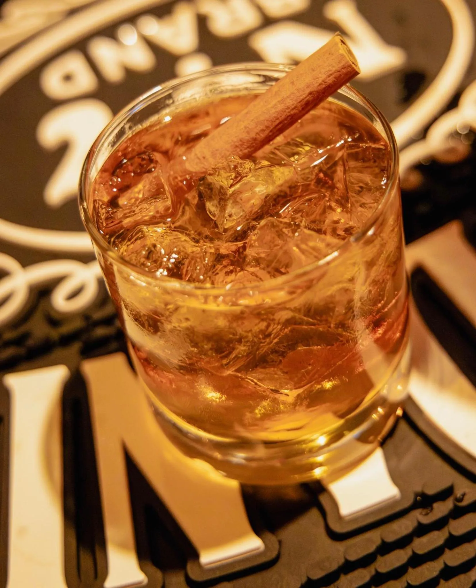 Lounge or bar in Hotel Indigo - Memphis Downtown by IHG