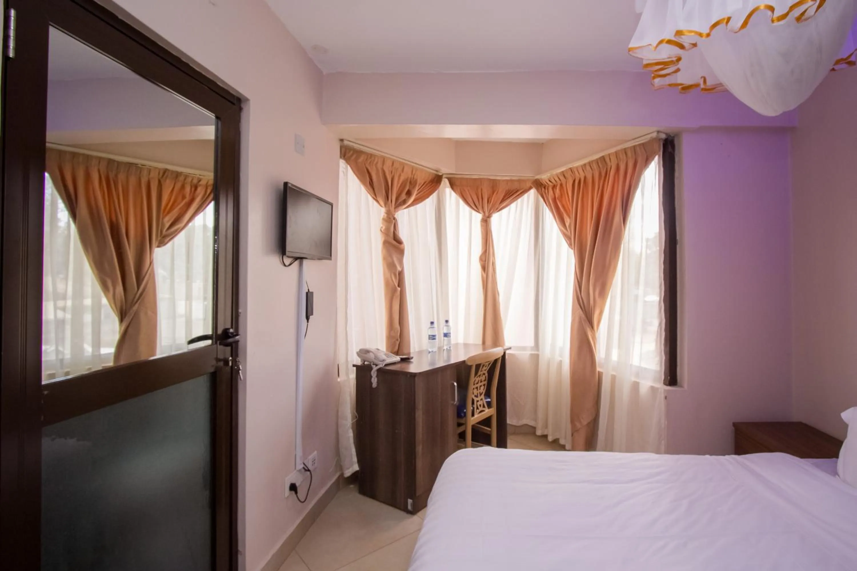 TV and multimedia, TV/Entertainment Center in Paleo Hotel and Spa