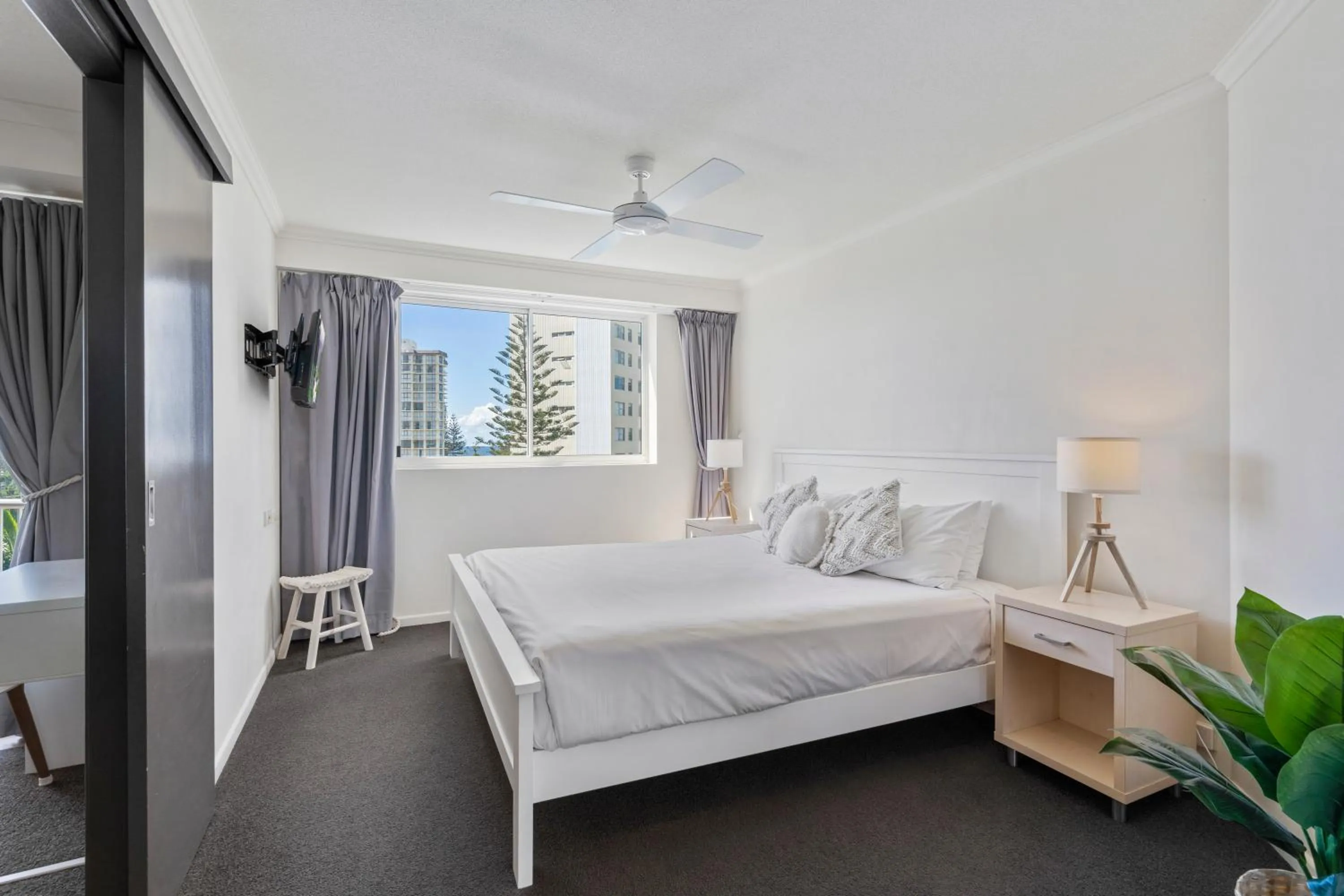 Bed in Sovereign on the Gold Coast