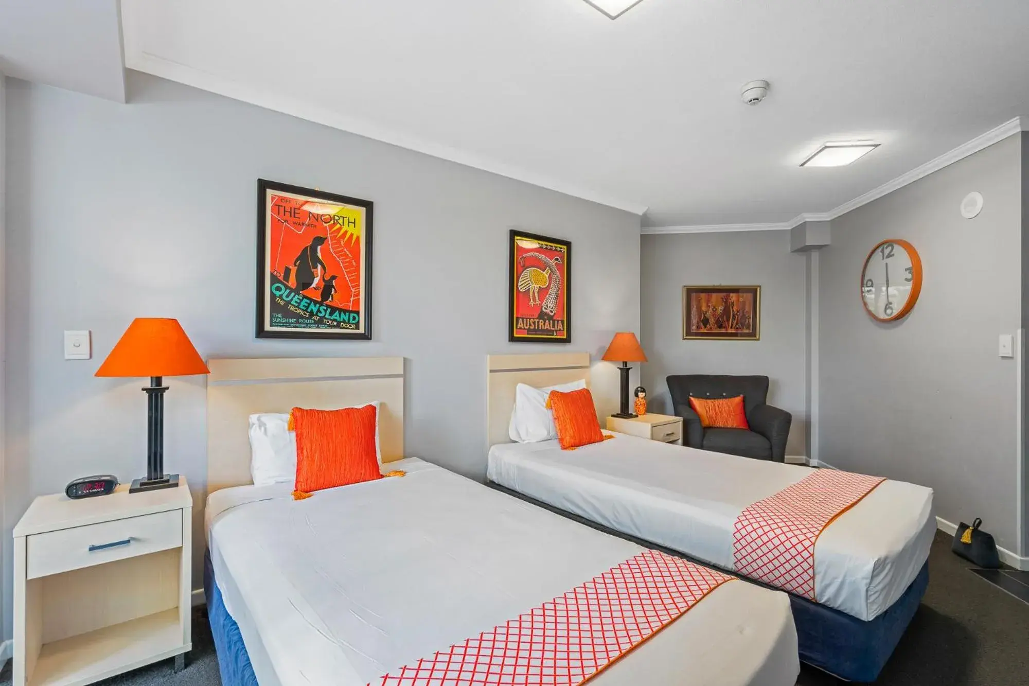 Hotel Twin Room in Sovereign on the Gold Coast Hotel Twin Room in Sovereign on the Gold Coast