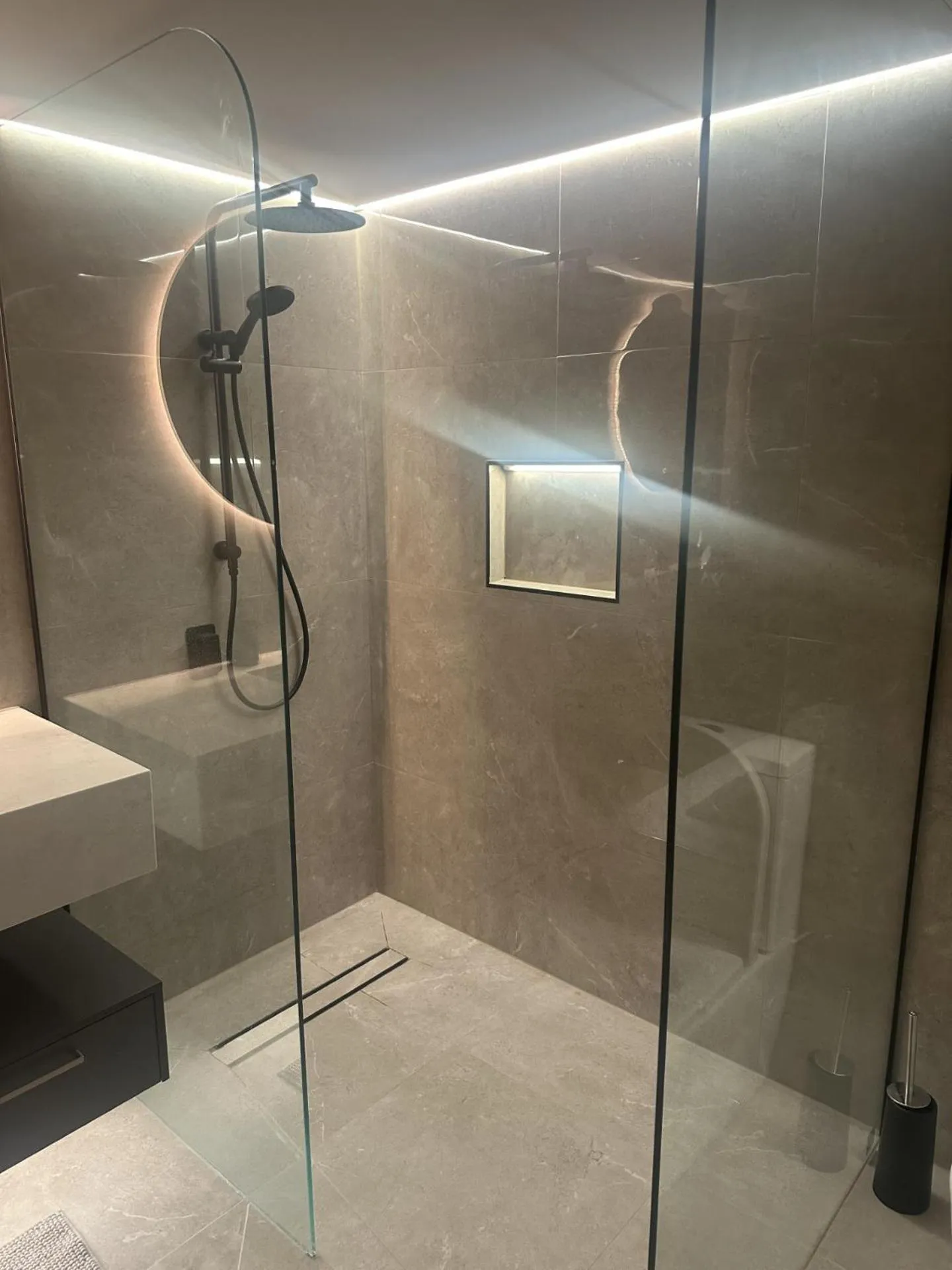 Shower in Sovereign on the Gold Coast